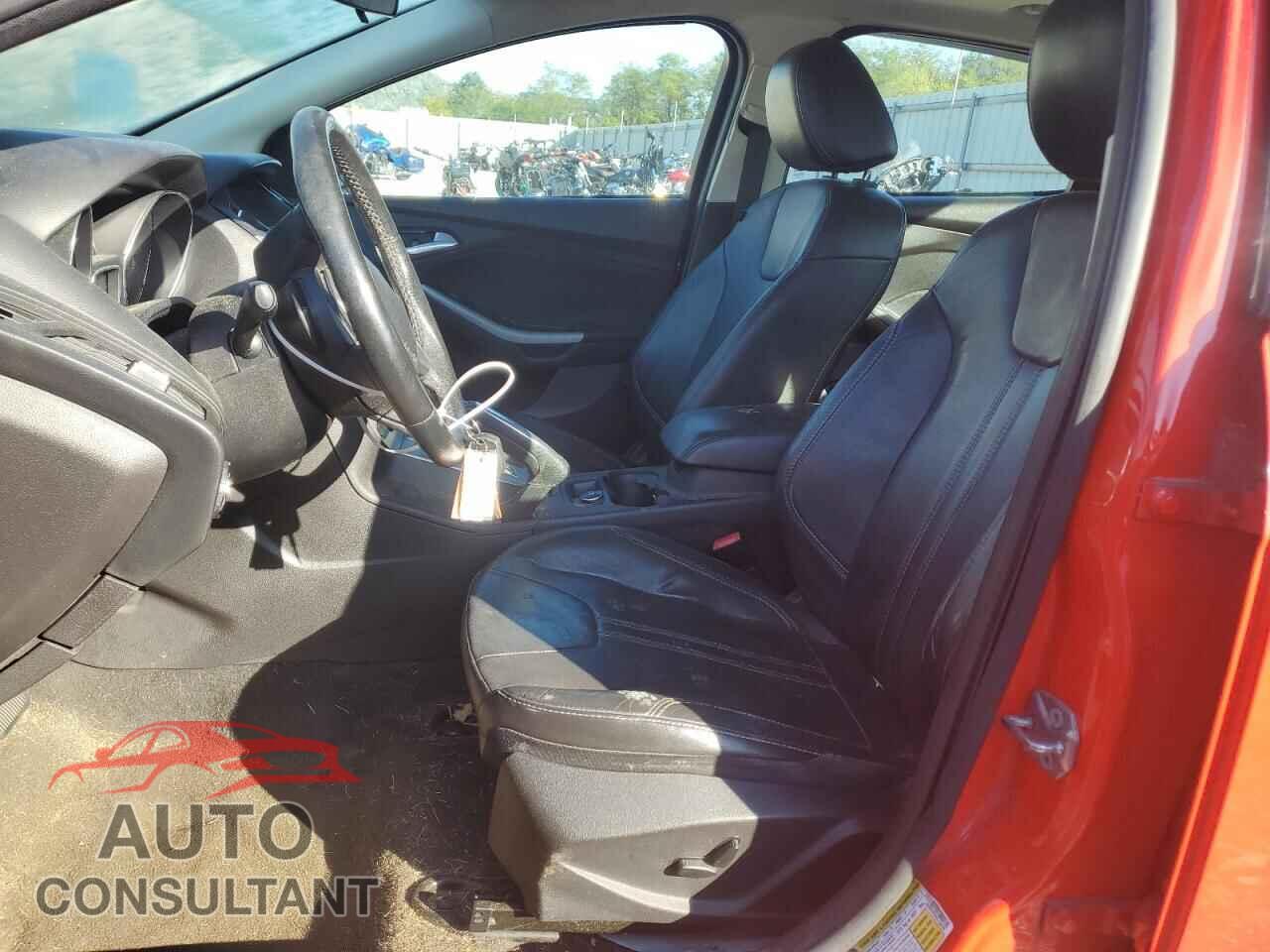 FORD FOCUS 2013 - 1FADP3F26DL145609