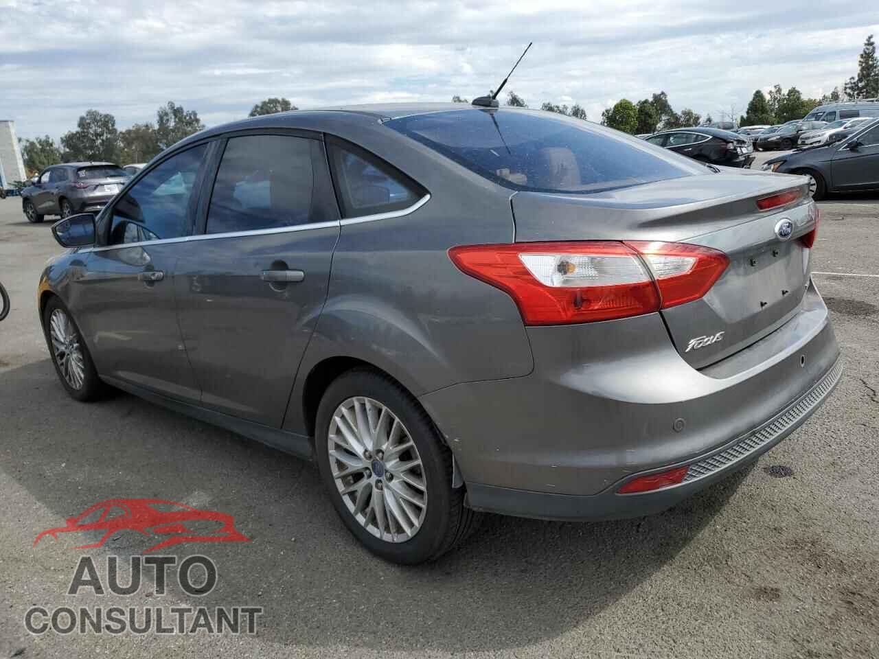 FORD FOCUS 2012 - 1FAHP3H21CL362496
