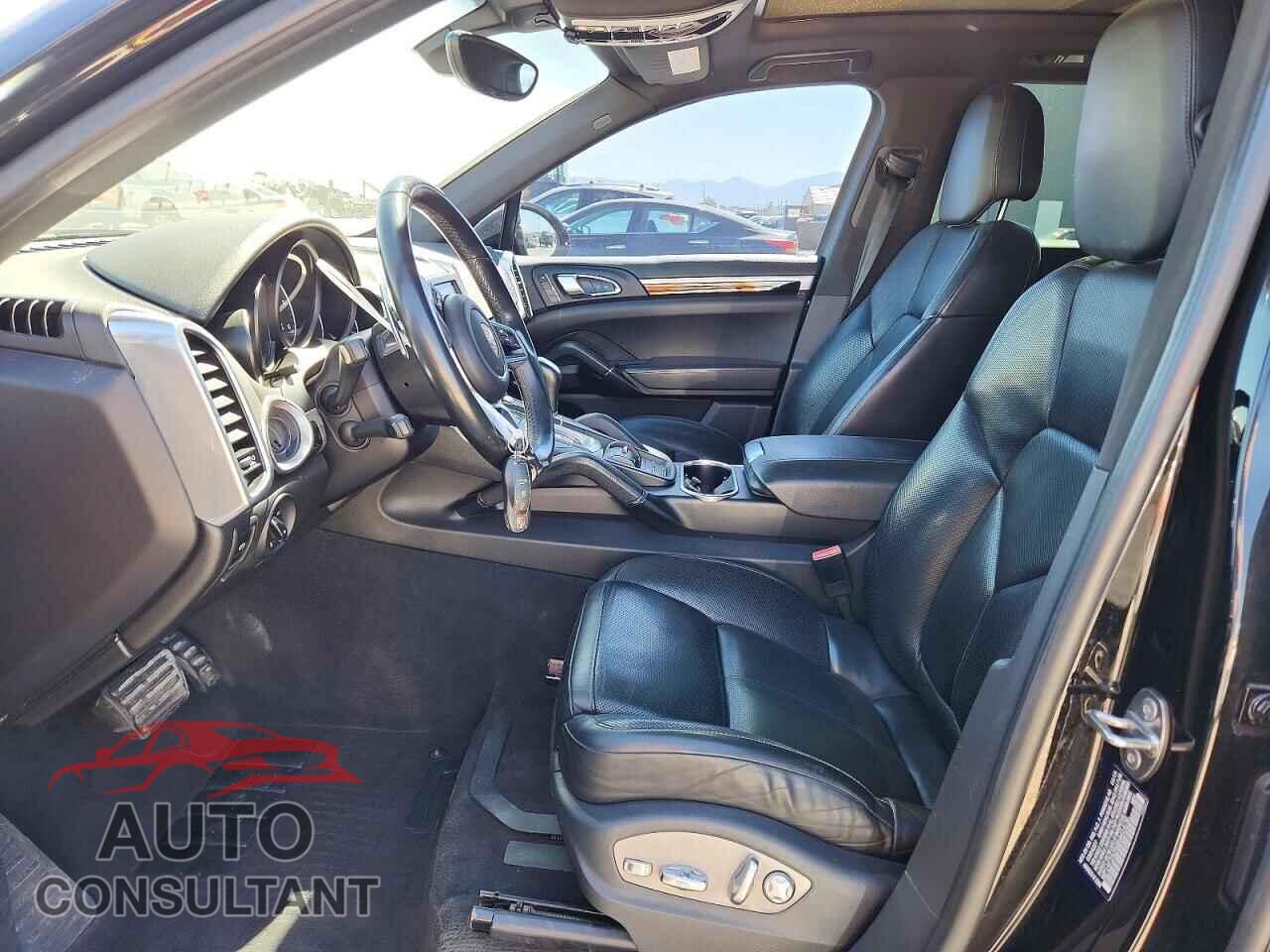 PORSCHE CAYENNE 2016 - WP1AF2A25GKA41476