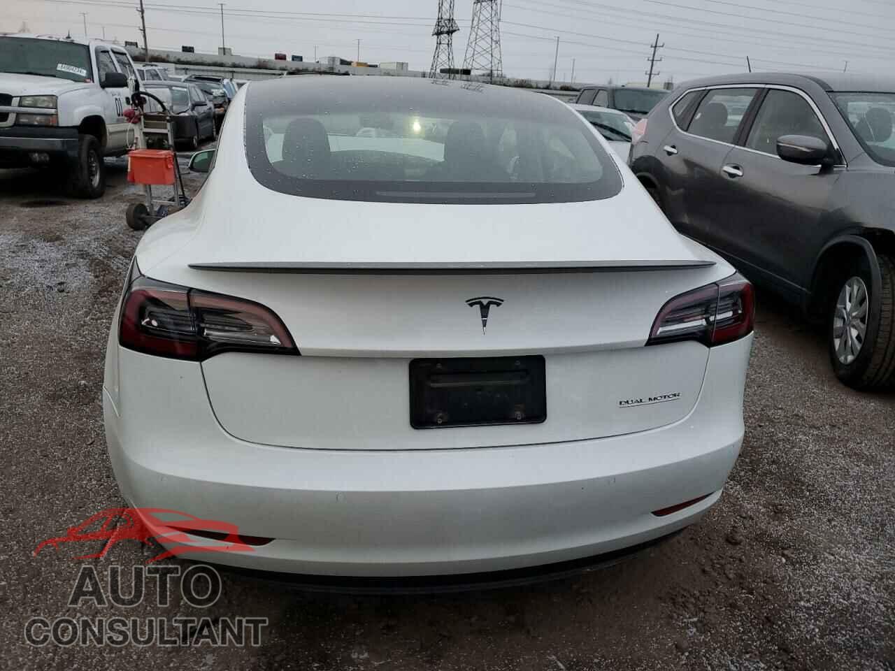 TESLA MODEL 3 2022 - 5YJ3E1EC2NF343103