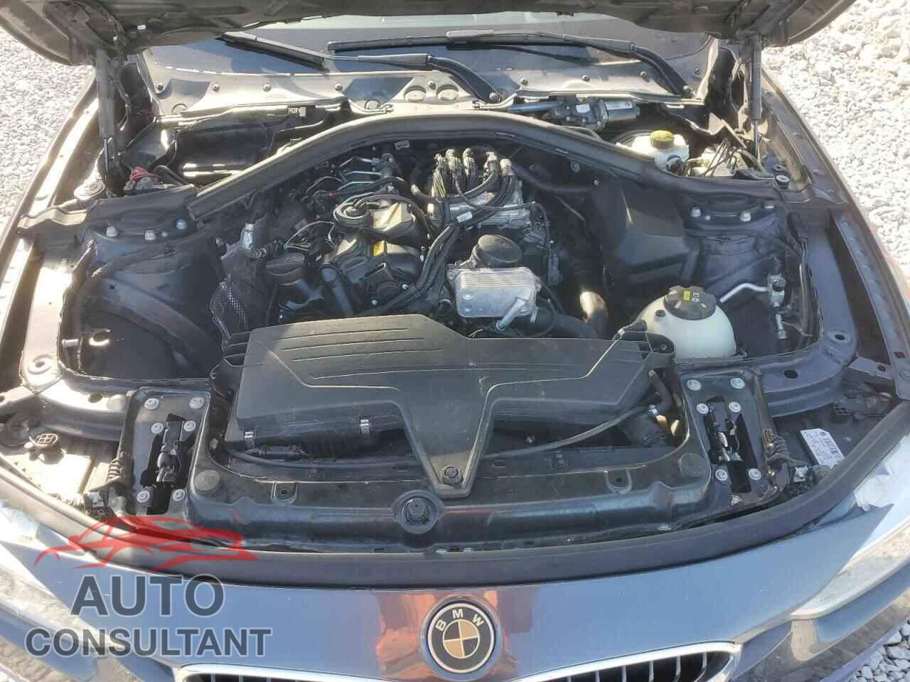 BMW 3 SERIES 2016 - WBA8E3G59GNU01418