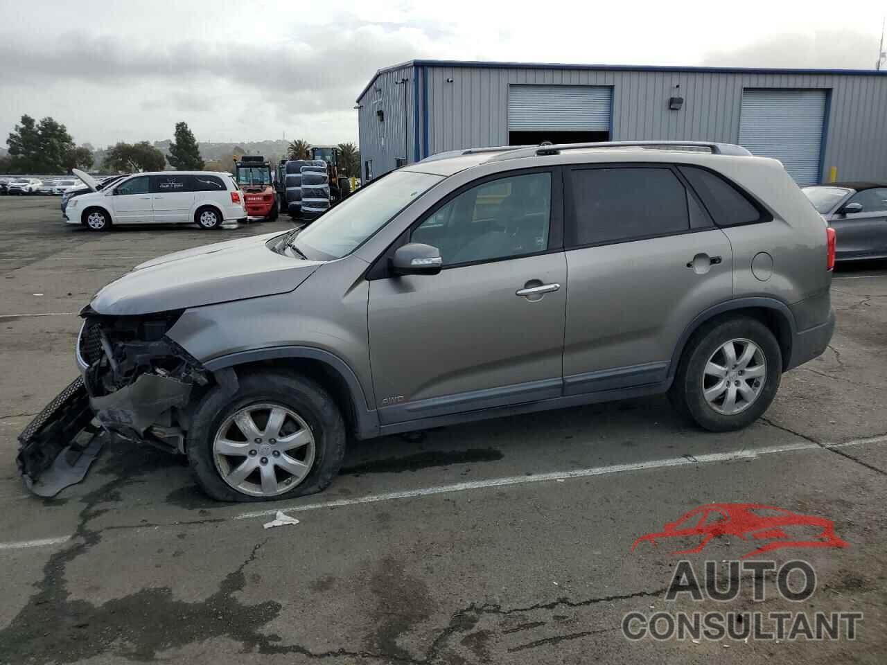 KIA SORENTO 2011 - 5XYKTCA19BG083949