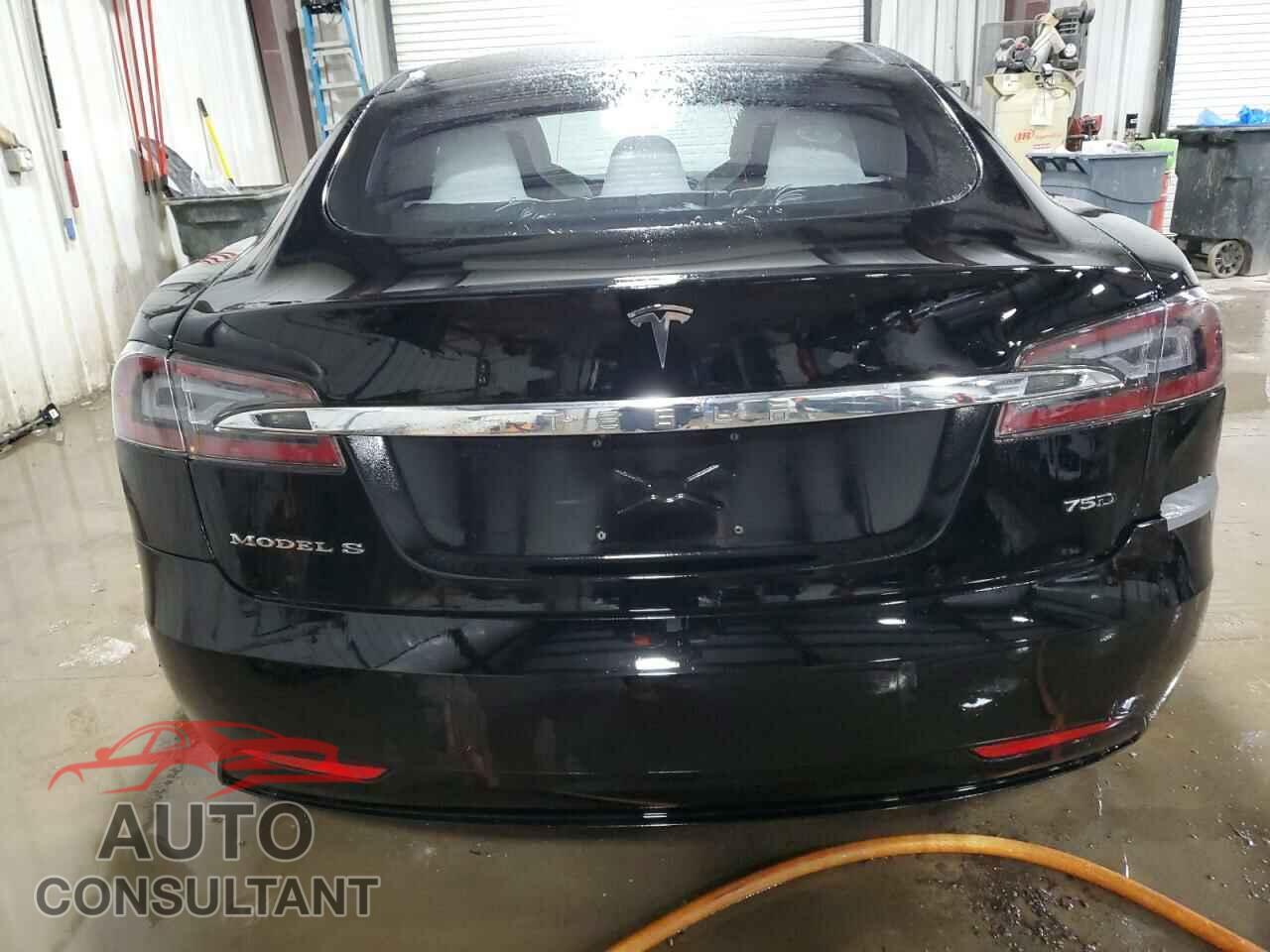 TESLA MODEL S 2018 - 5YJSA1E27JF275826