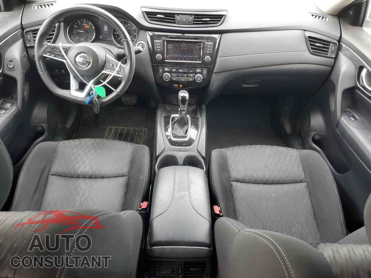 NISSAN ROGUE 2018 - KNMAT2MV2JP539600