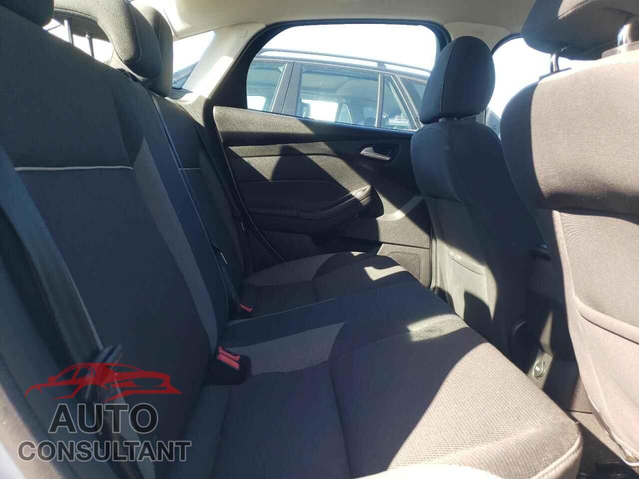 FORD FOCUS 2014 - 1FADP3F25EL408108