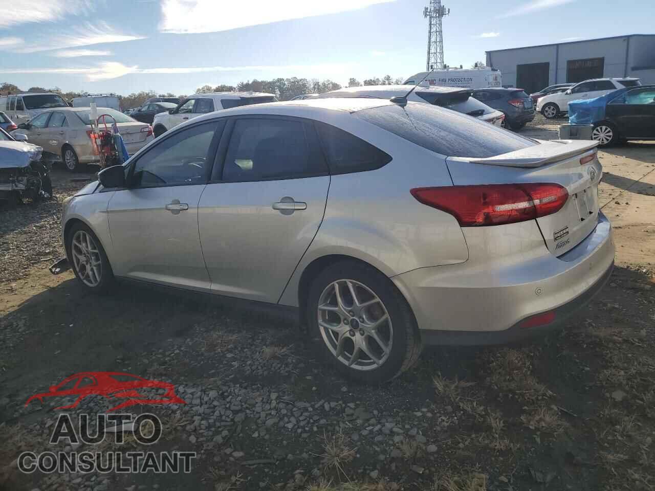 FORD FOCUS 2015 - 1FADP3F21FL235432