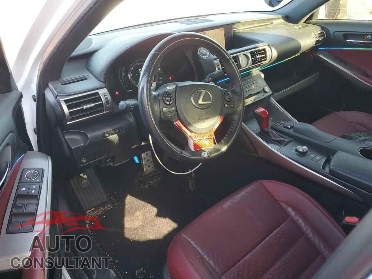 LEXUS IS 2015 - JTHBF1D25F5059600