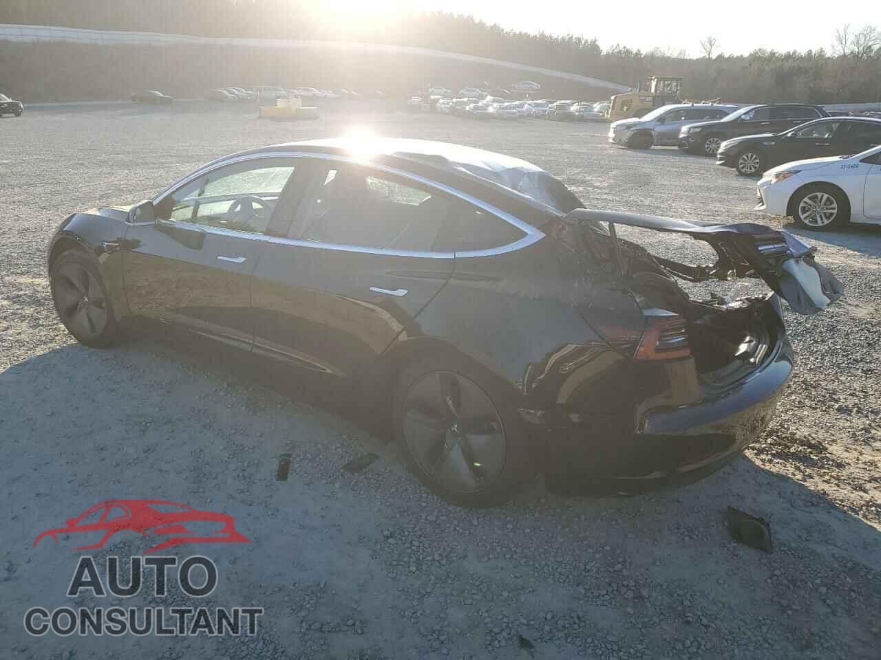 TESLA MODEL 3 2019 - 5YJ3E1EB8KF193405