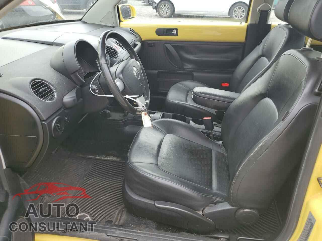 VOLKSWAGEN BEETLE 2010 - 3VWPW3AG1AM030114