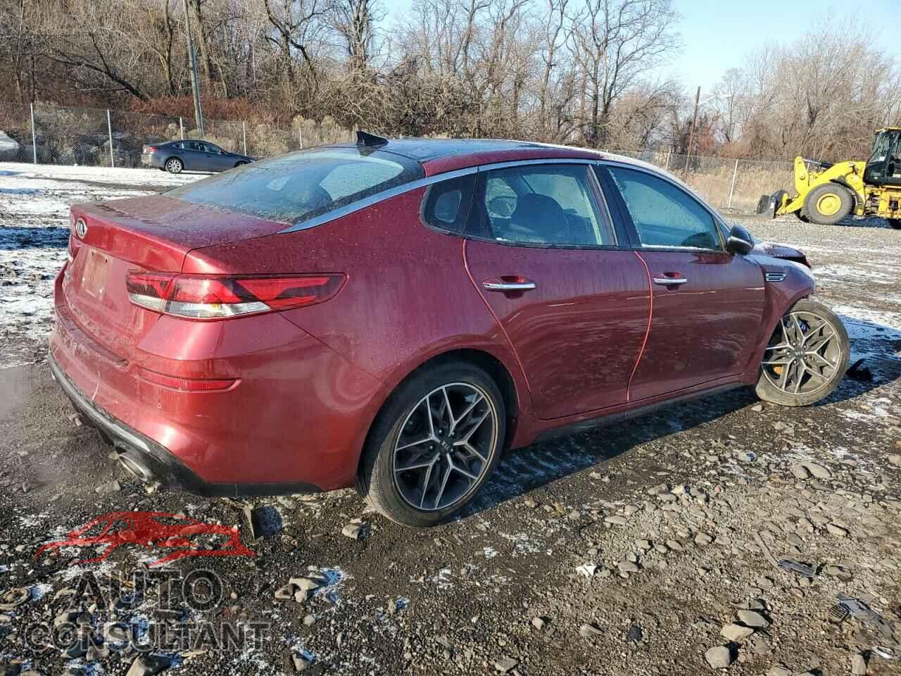 KIA OPTIMA 2020 - 5XXGT4L36LG450421