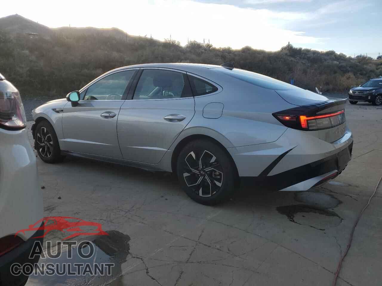 HYUNDAI SONATA 2025 - KMHL64JA8SA482719