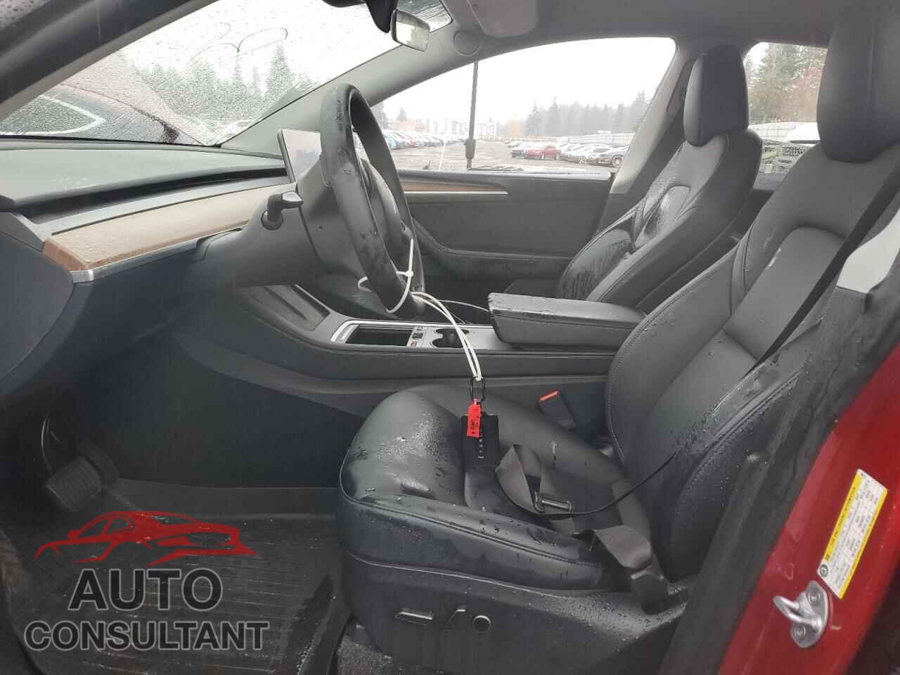 TESLA MODEL Y 2024 - 7SAYGDEE4RF066711