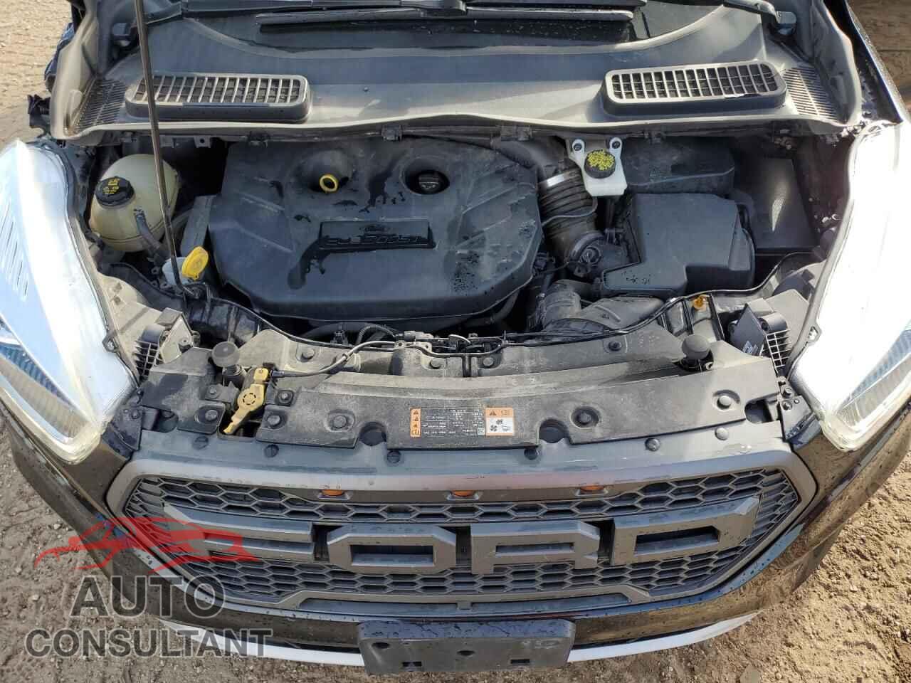 FORD ESCAPE 2017 - 1FMCU0J98HUF03242