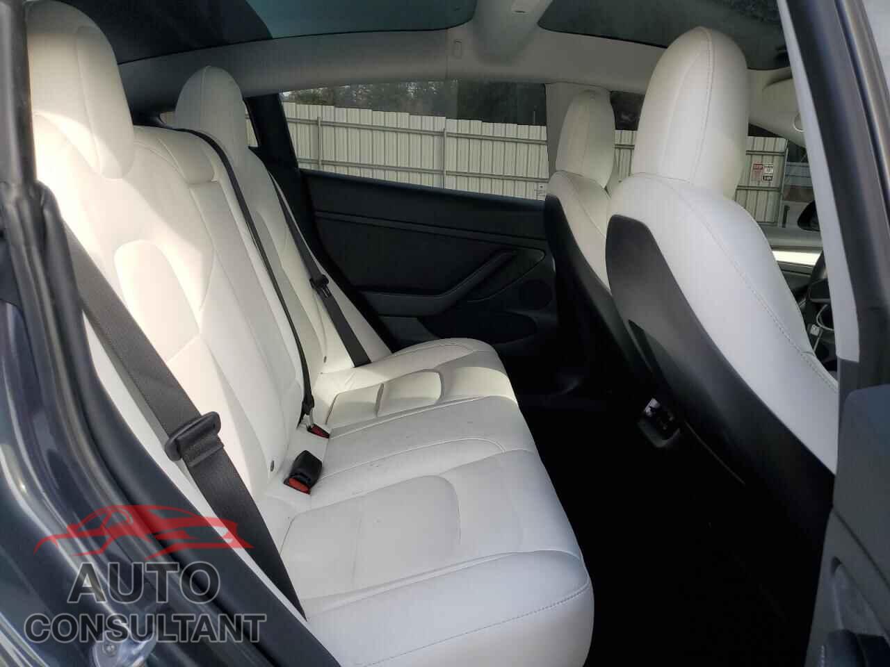 TESLA MODEL 3 2021 - 5YJ3E1EA8MF030067