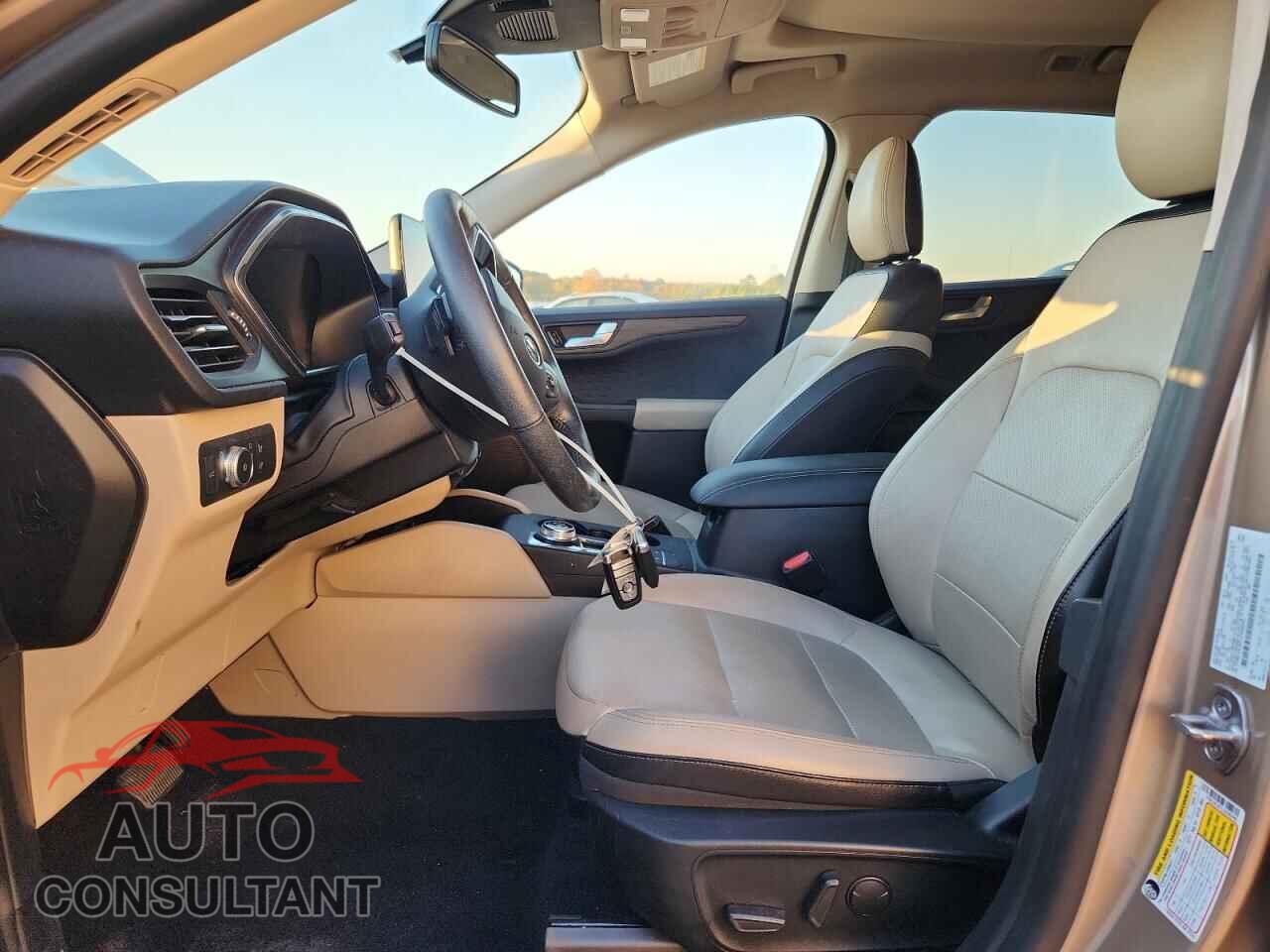 FORD ESCAPE 2020 - 1FMCU9J97LUA06096