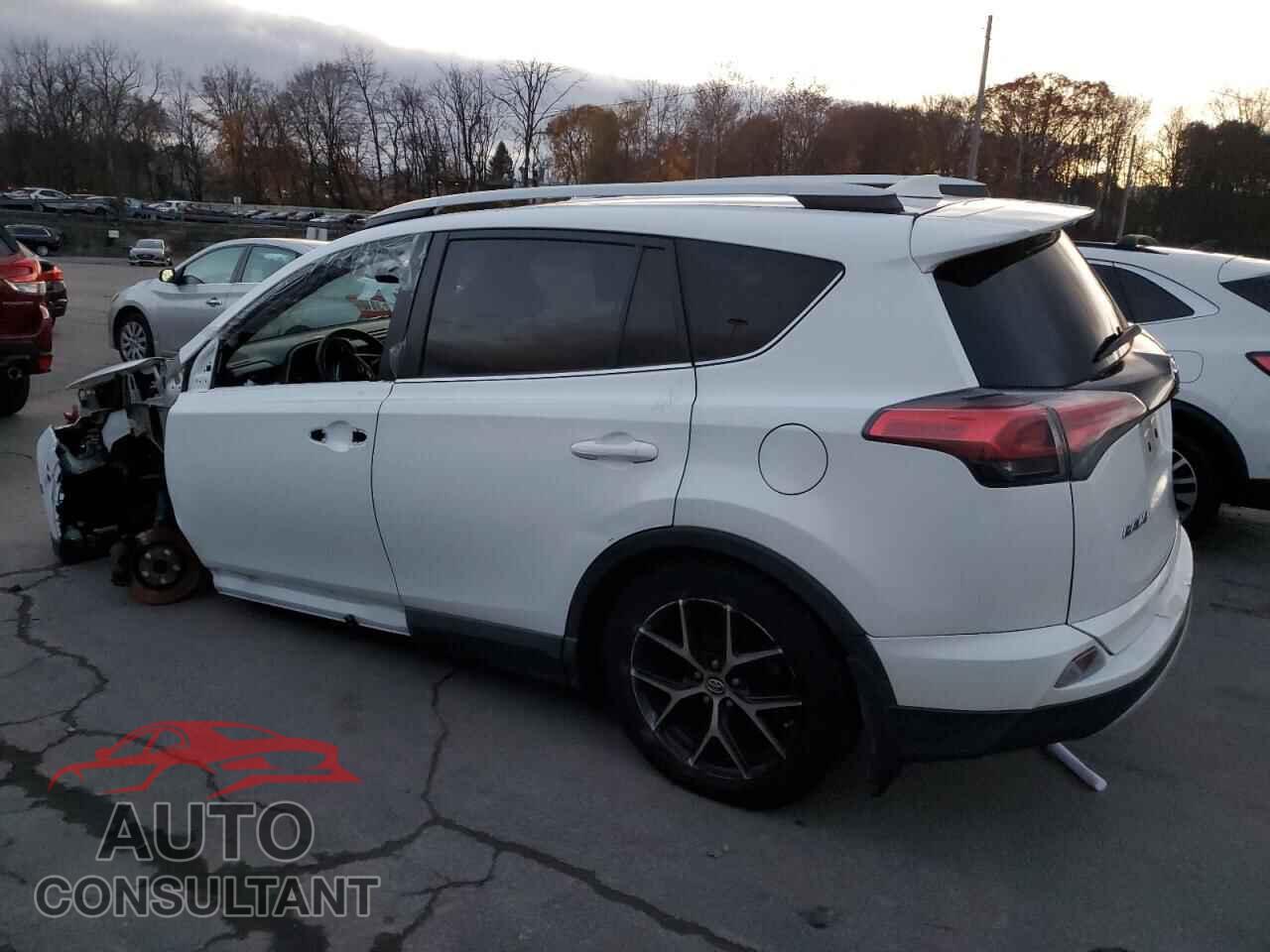 TOYOTA RAV4 2016 - 2T3JFREV7GW526191