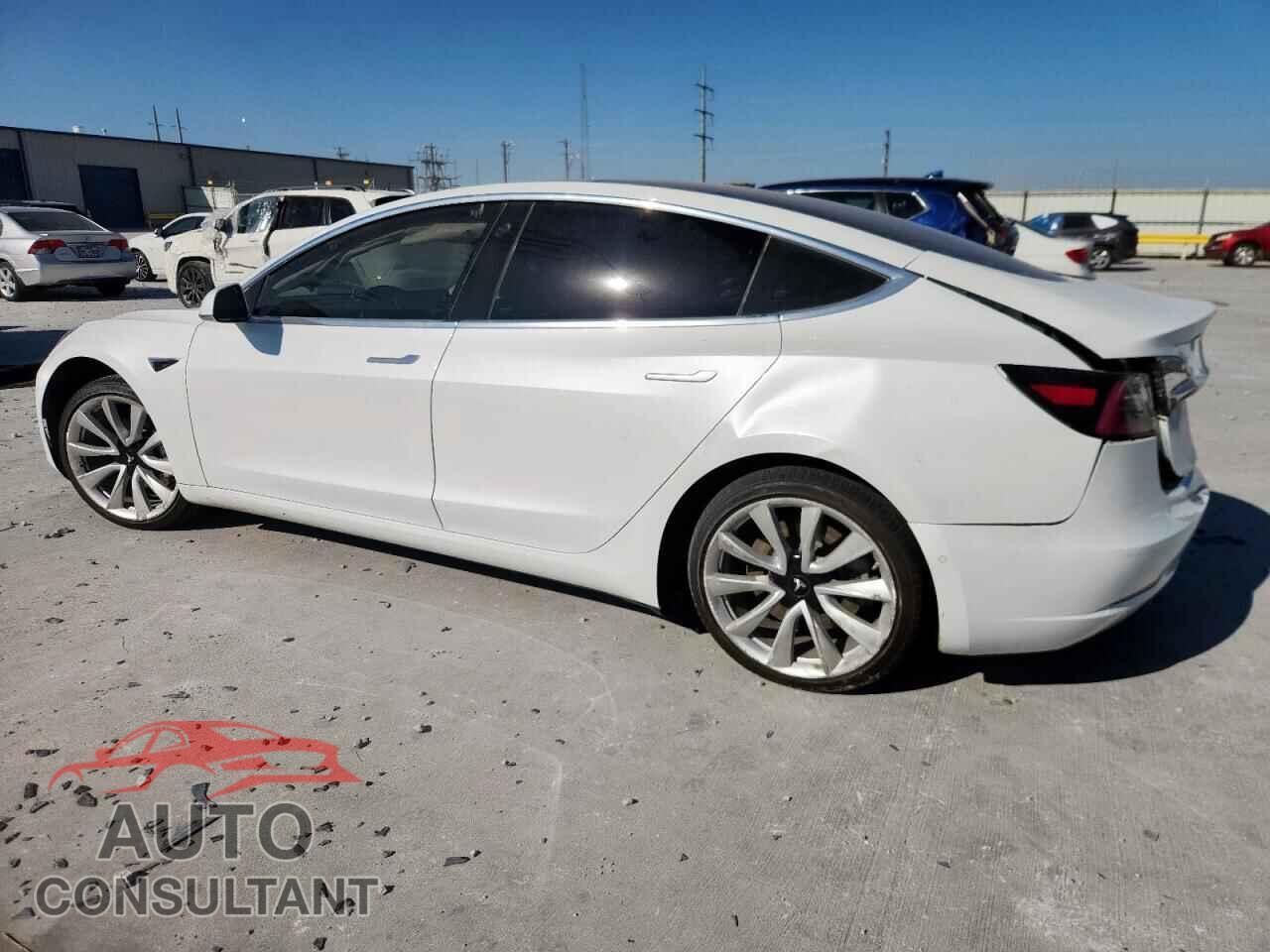 TESLA MODEL 3 2018 - 5YJ3E1EA5JF025369