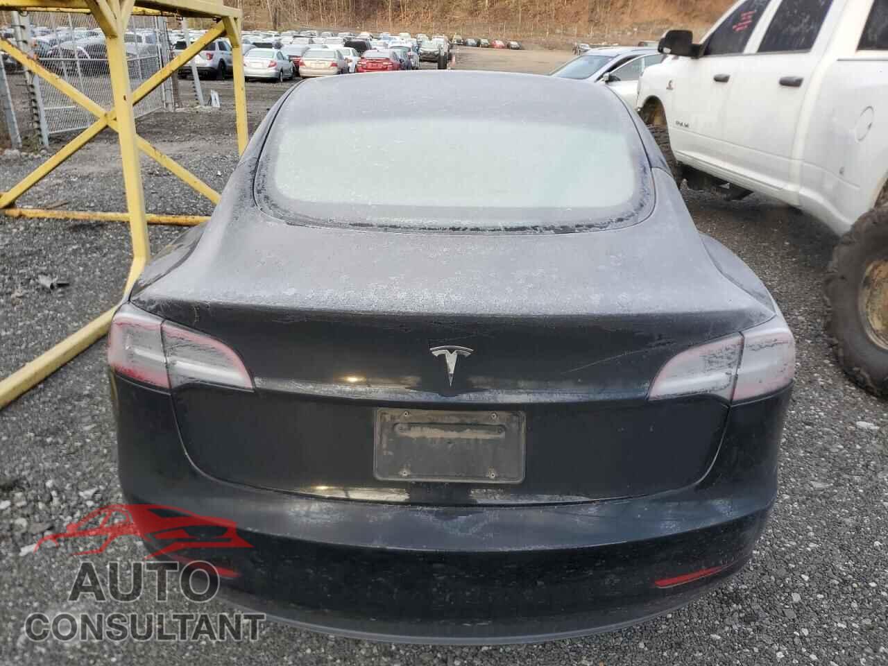 TESLA MODEL 3 2023 - 5YJ3E1EAXPF451728
