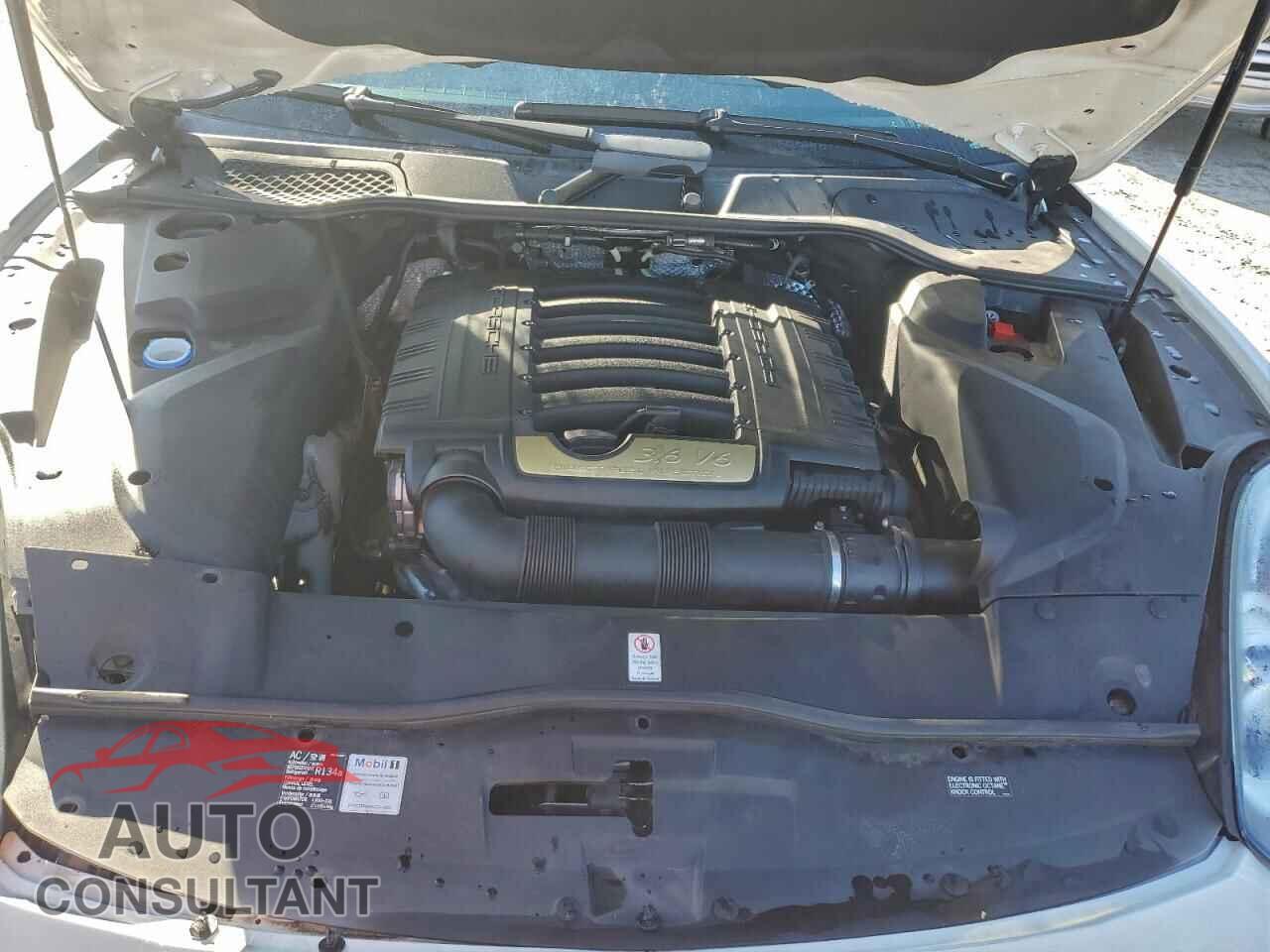 PORSCHE CAYENNE 2016 - WP1AA2A23GLA10977