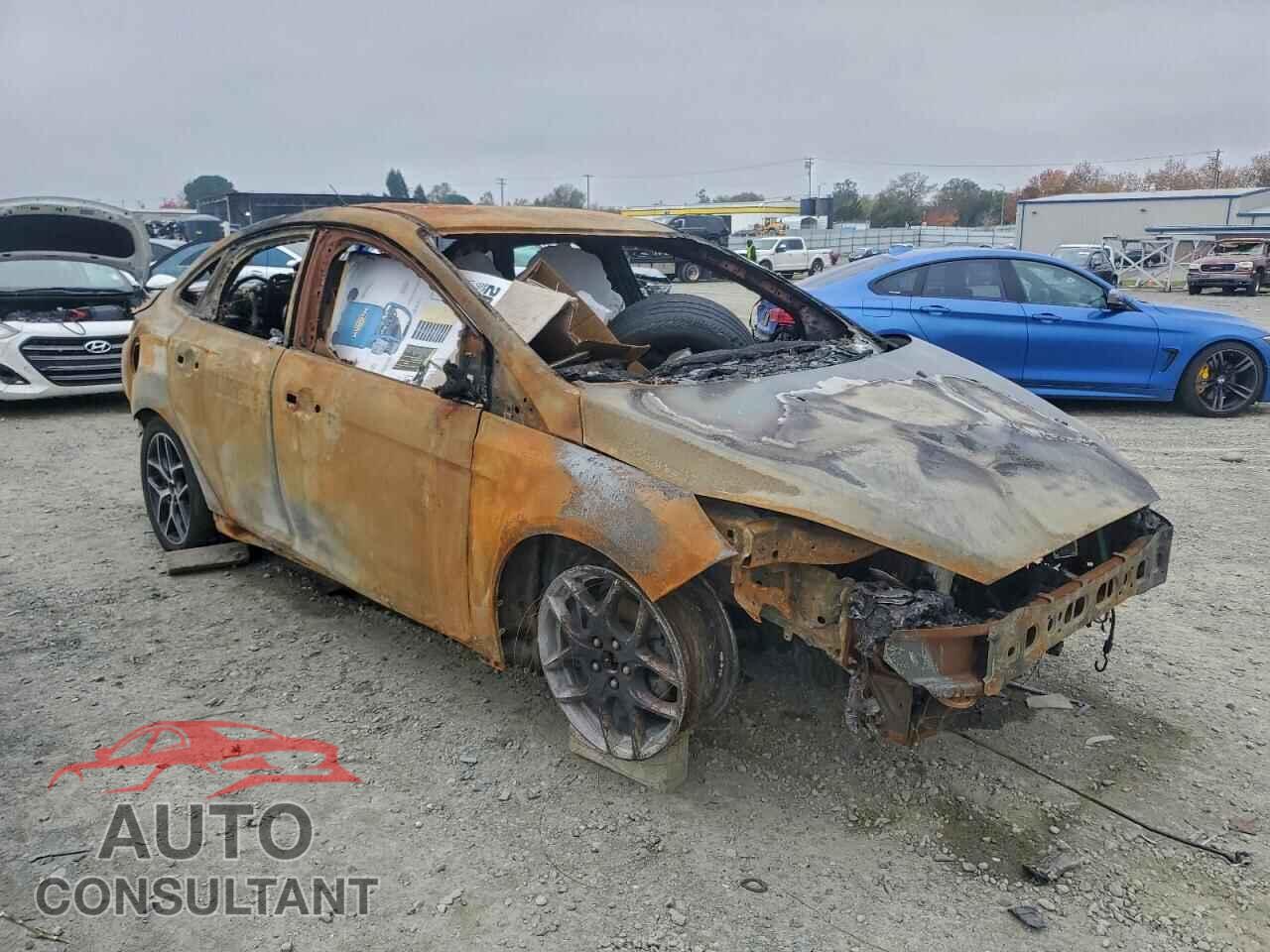 FORD FOCUS 2017 - 1FADP3FE9HL236101