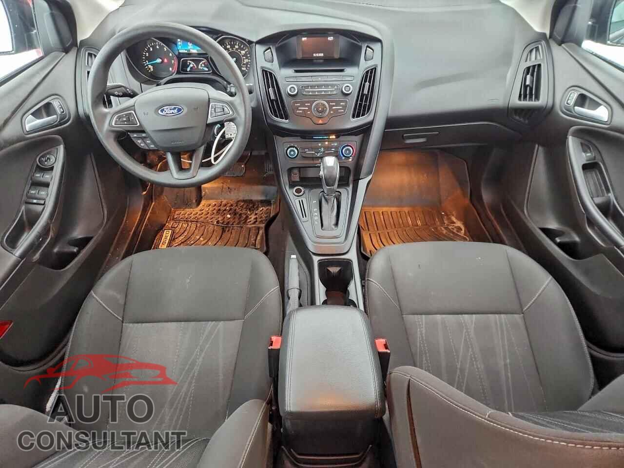 FORD FOCUS 2016 - 1FADP3F22GL312374