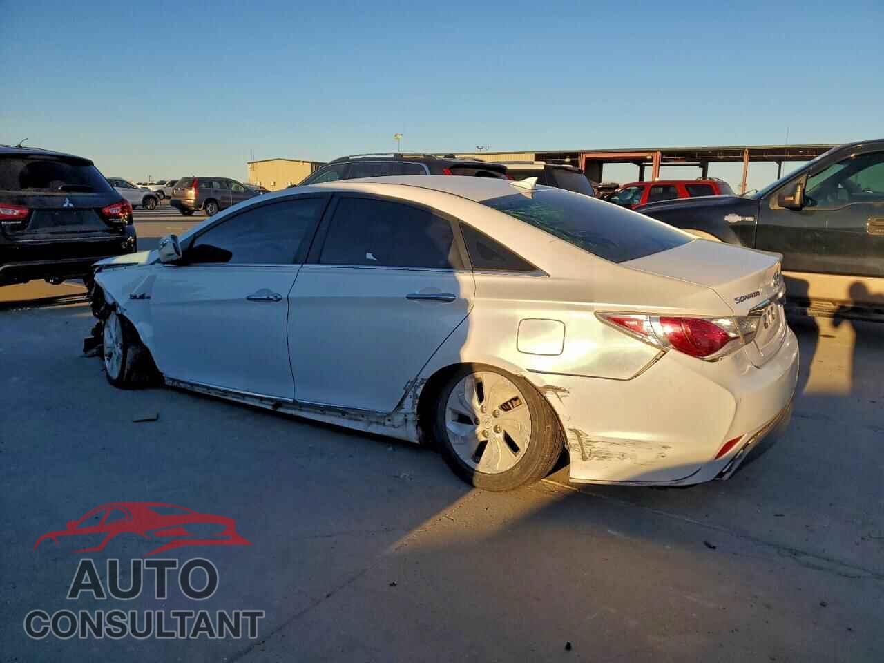 HYUNDAI SONATA 2015 - KMHEC4A4XFA133501