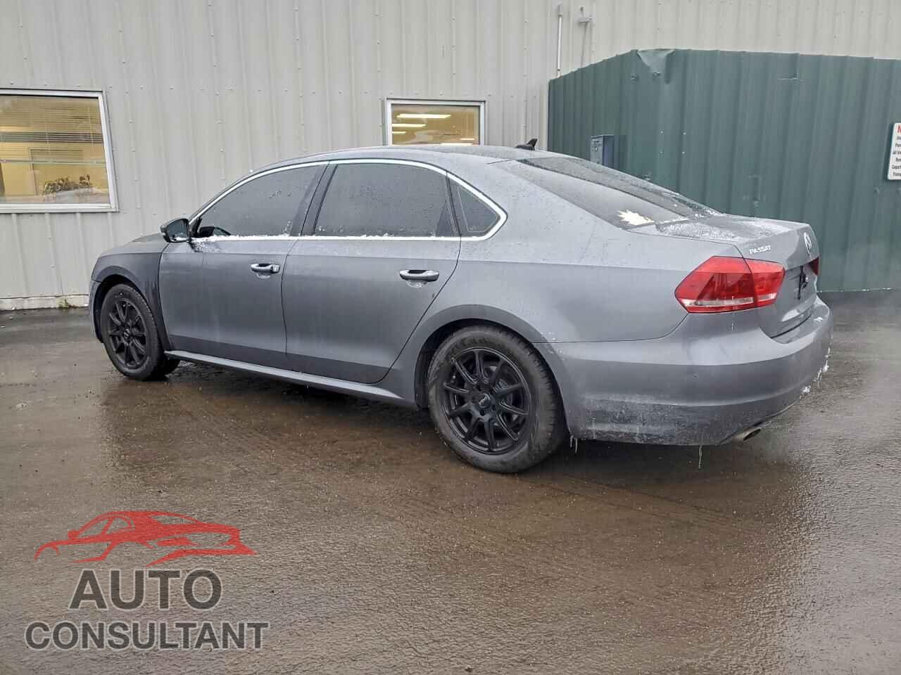 VOLKSWAGEN PASSAT 2013 - 1VWBP7A32DC137254