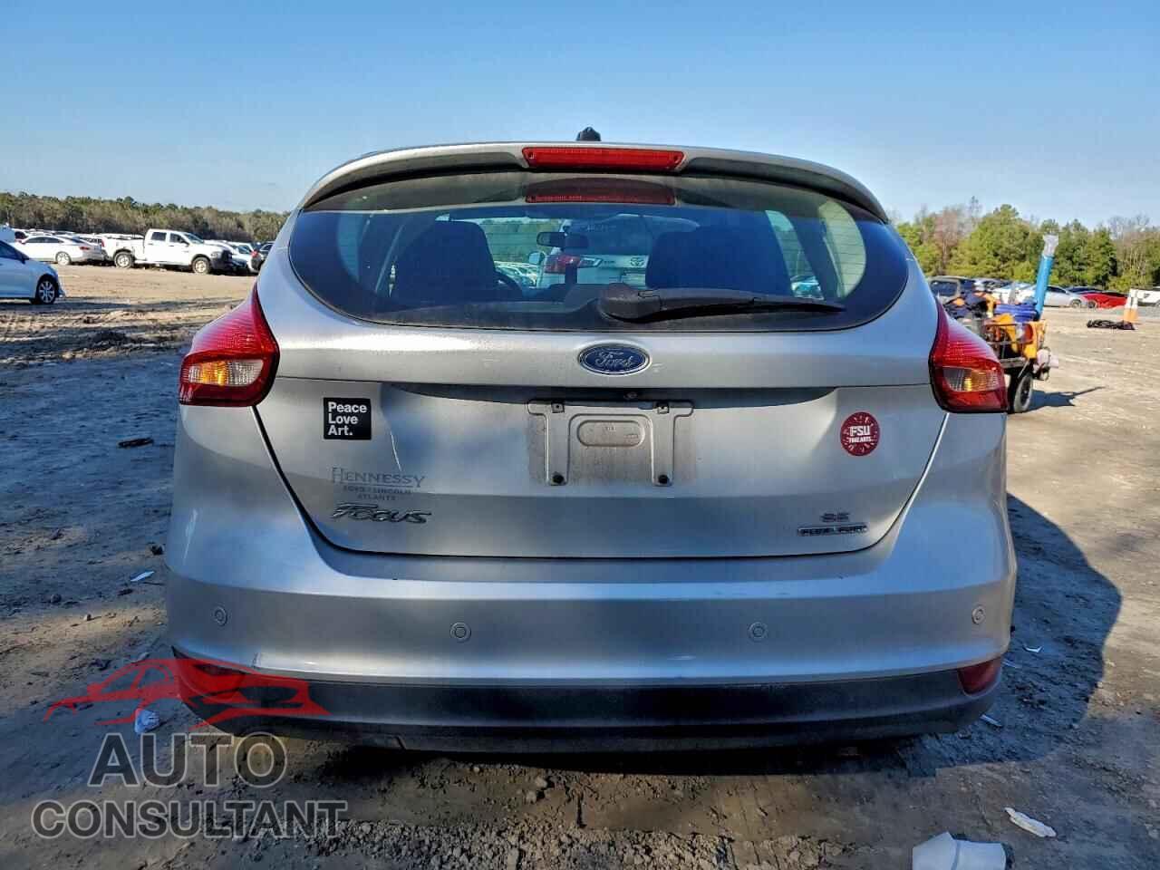 FORD FOCUS 2016 - 1FADP3K26GL249348