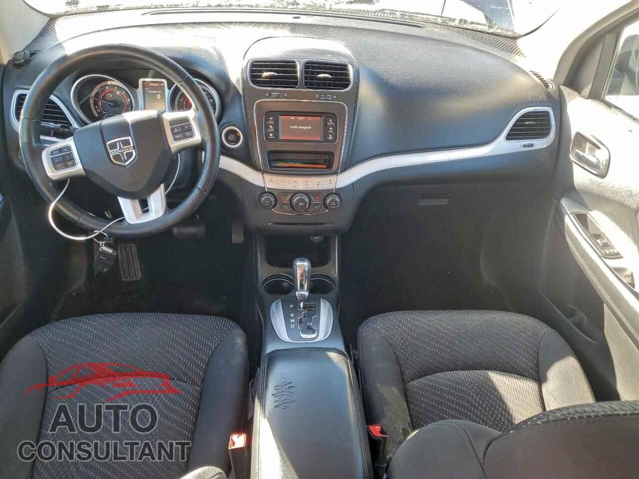 DODGE JOURNEY 2015 - 3C4PDCAB2FT747079