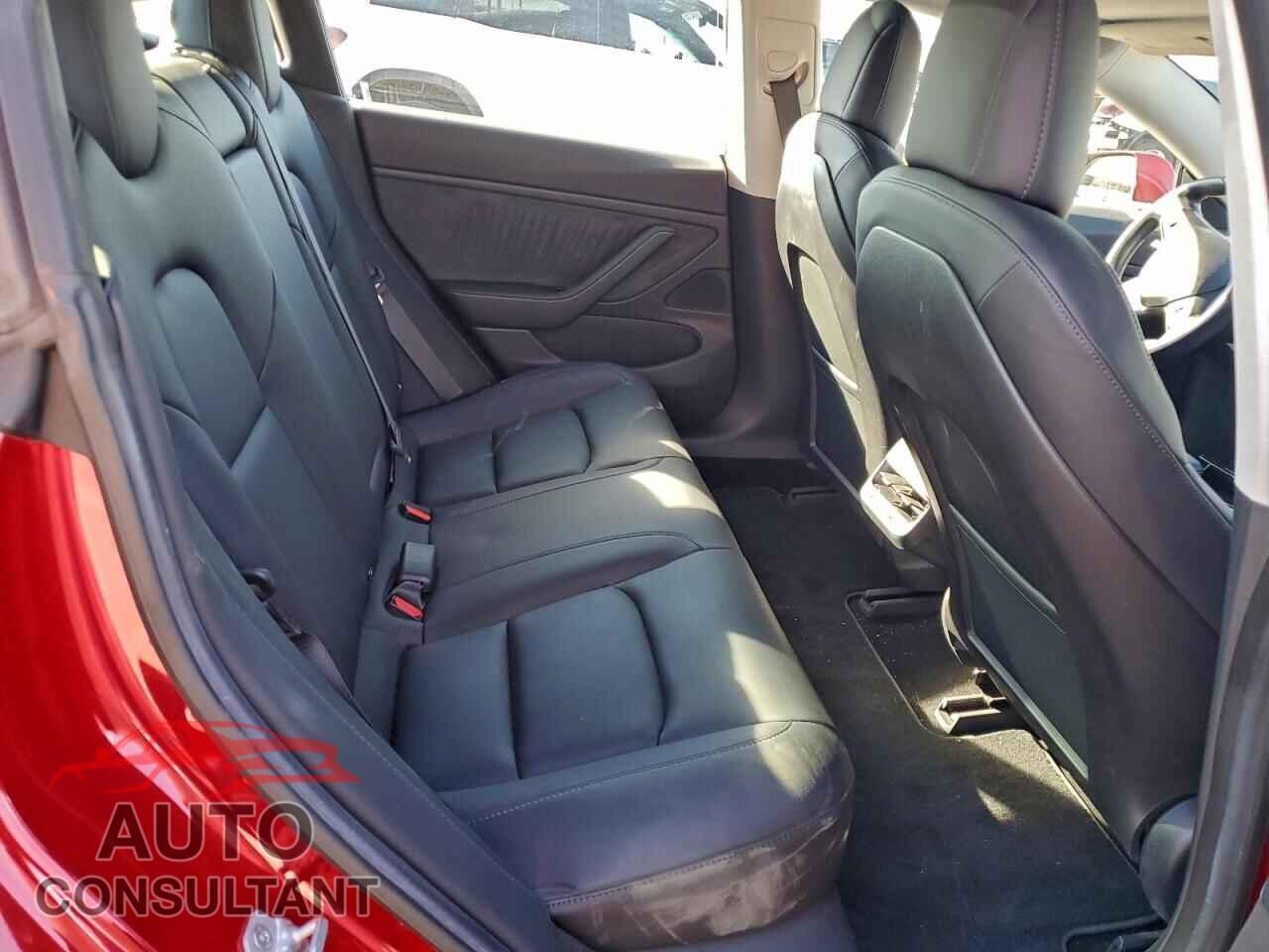 TESLA MODEL 3 2018 - 5YJ3E1EA1JF102738