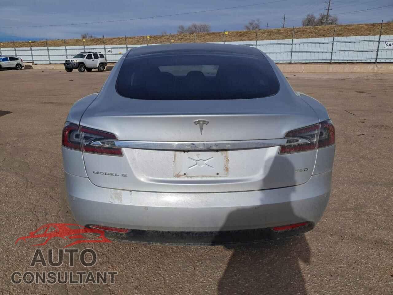 TESLA MODEL S 2018 - 5YJSA1E27JF281402
