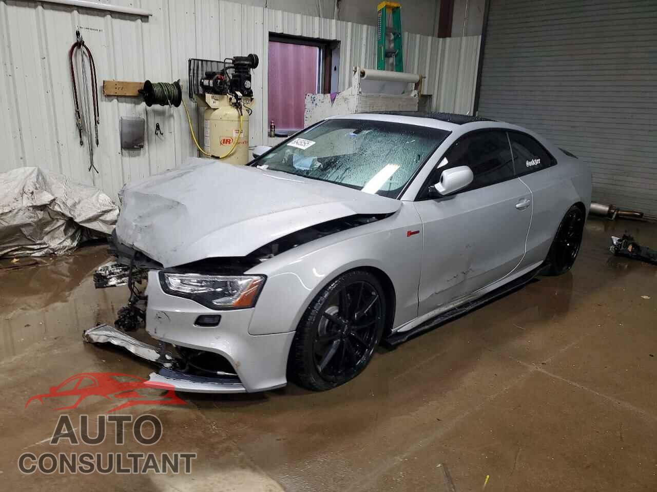 AUDI S5/RS5 2014 - WAUCGAFR2EA052216