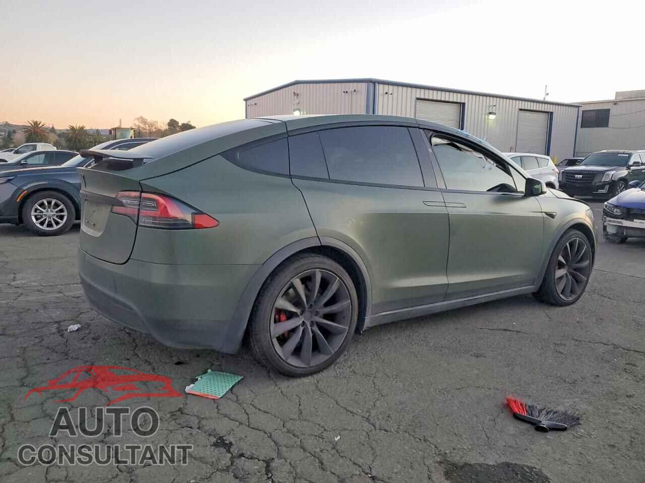 TESLA MODEL X 2017 - 5YJXCBE43HF048473