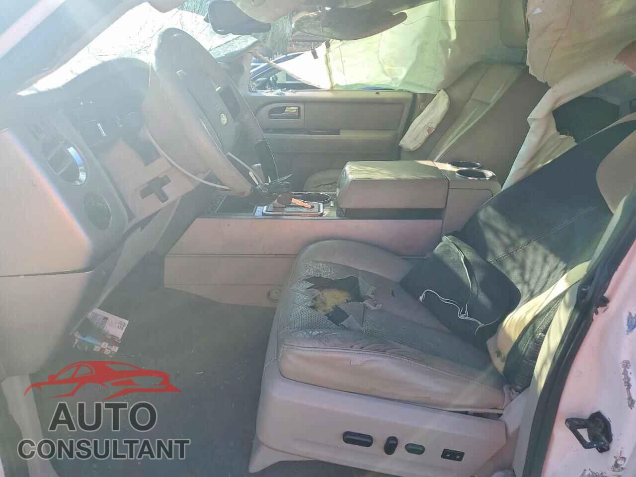 FORD EXPEDITION 2011 - 1FMJU2A59BEF06295