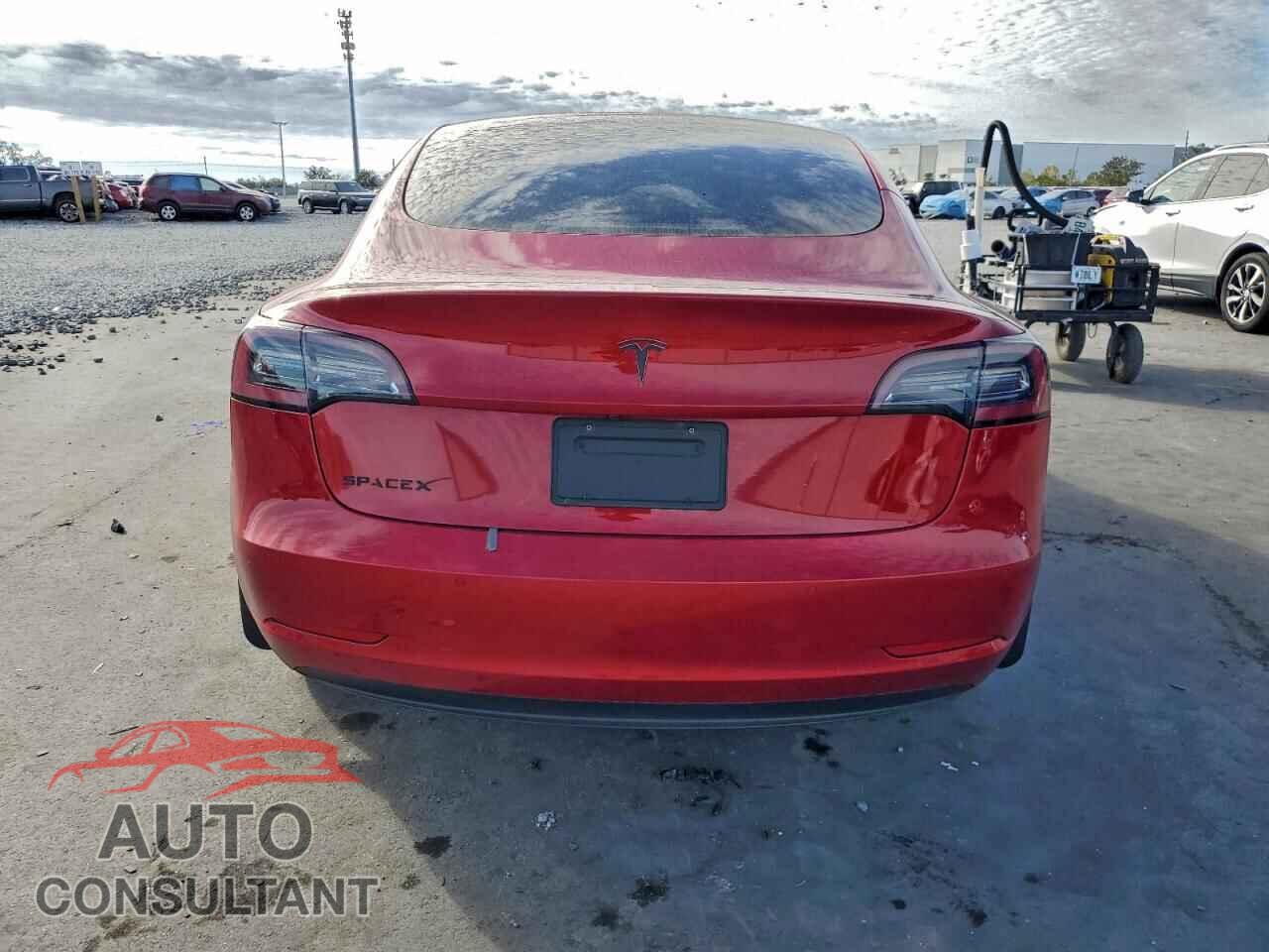 TESLA MODEL 3 2021 - 5YJ3E1EA1MF978259