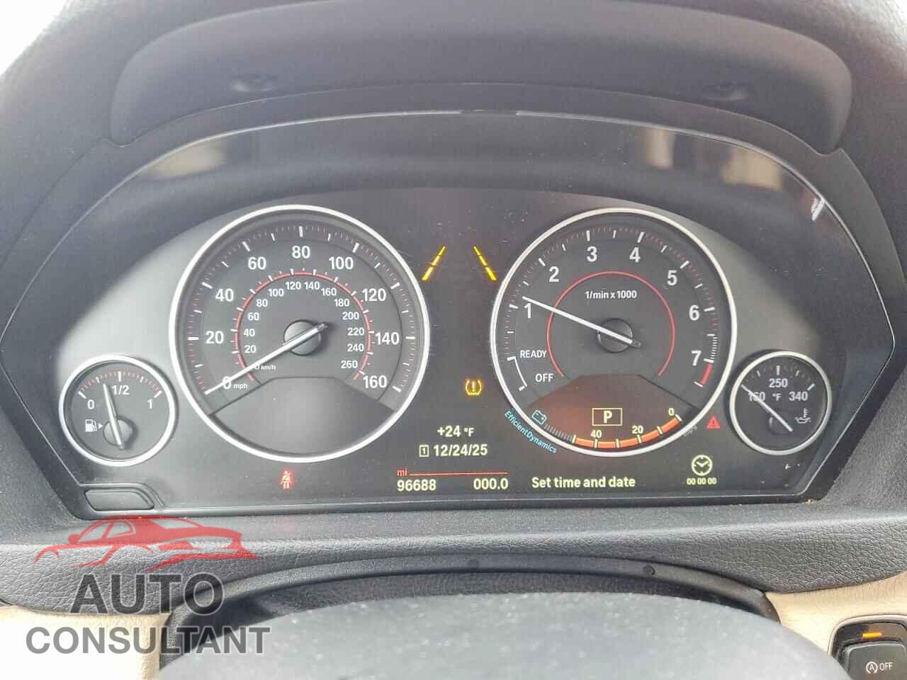 BMW 3 SERIES 2016 - WBA8E3G57GNU05807
