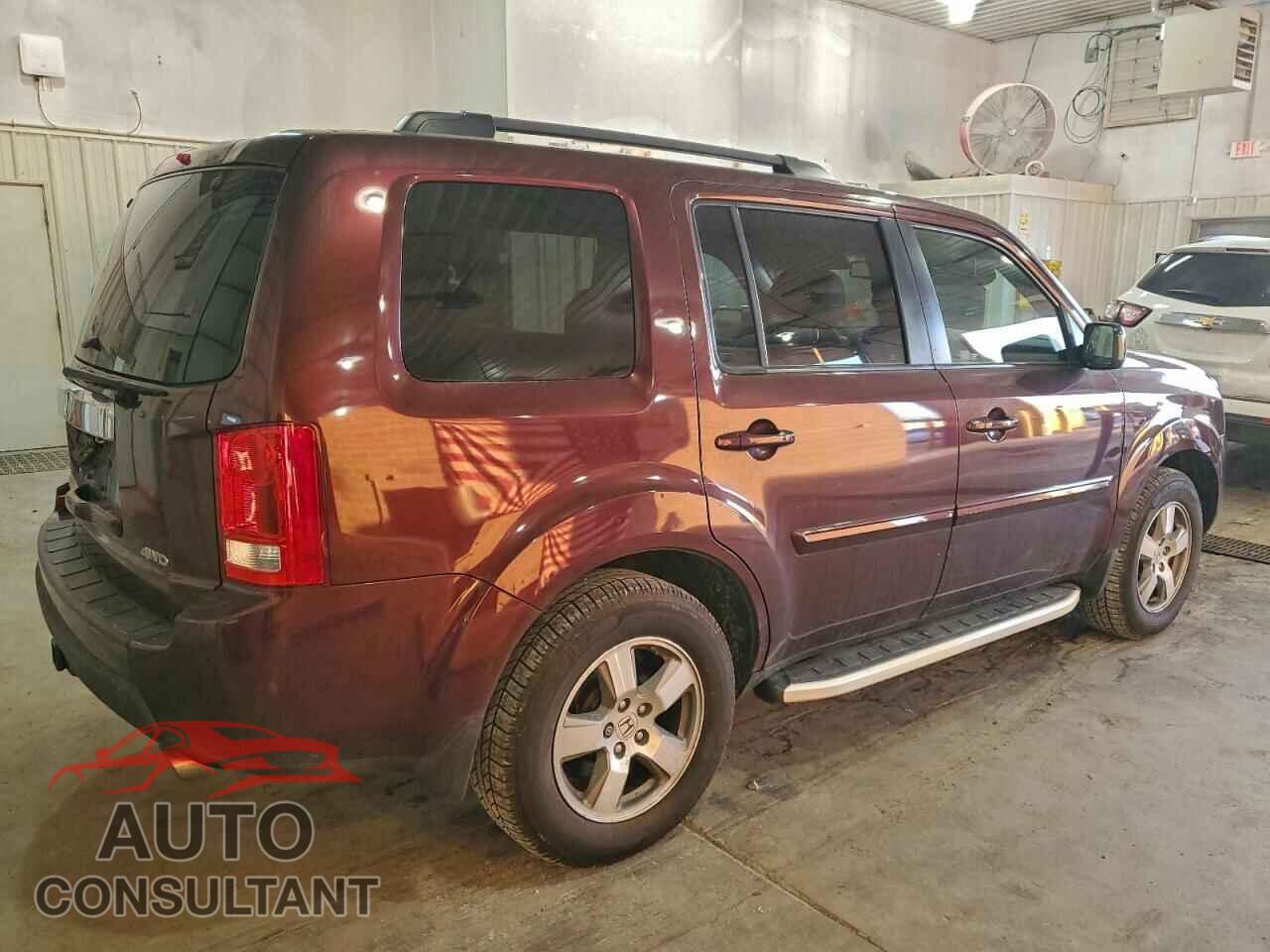 HONDA PILOT 2011 - 5FNYF4H52BB008713