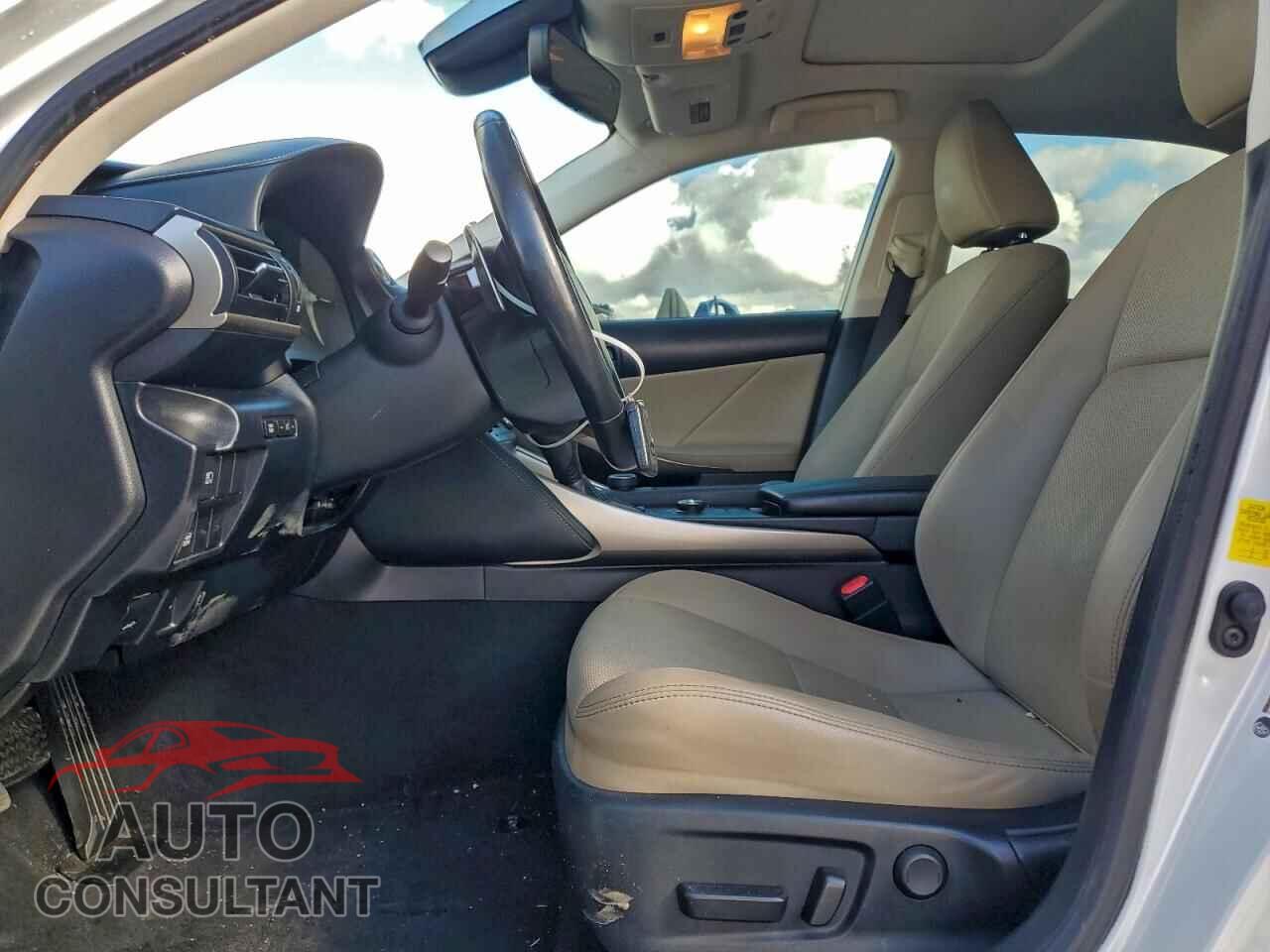LEXUS IS 2019 - JTHBA1D25K5091987