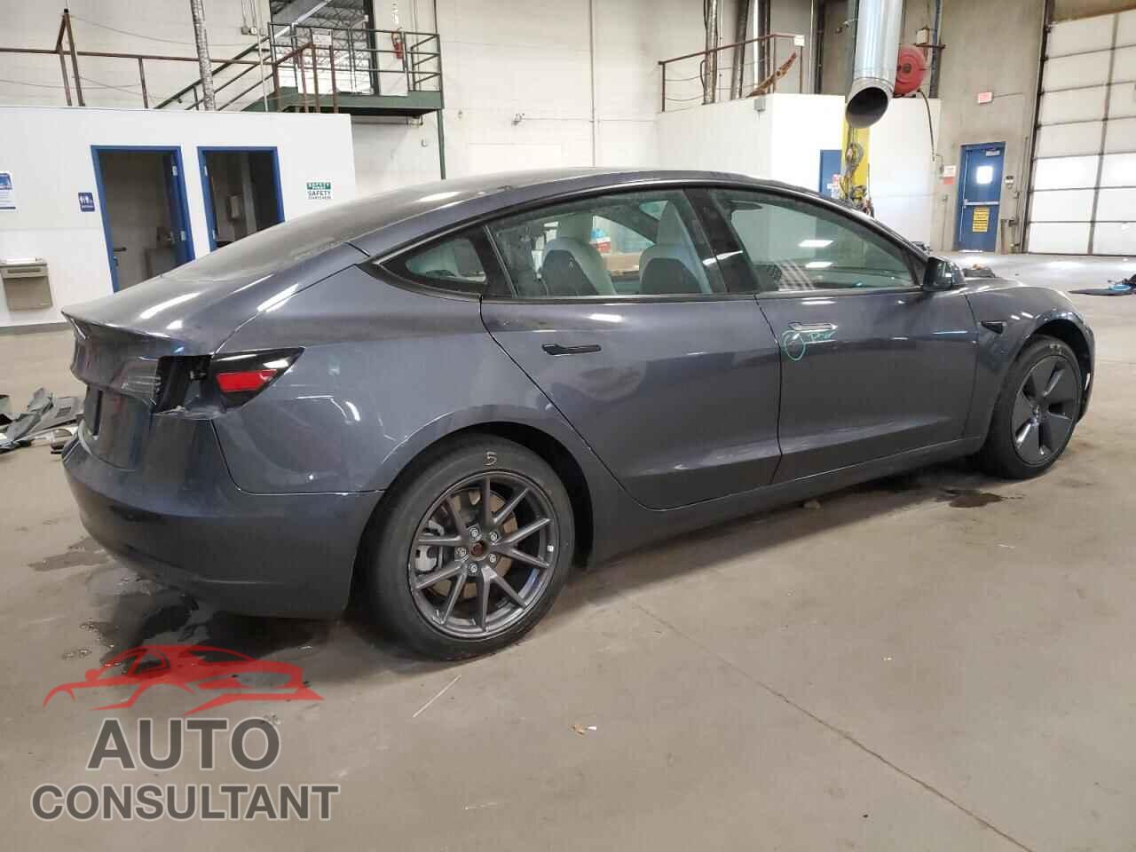 TESLA MODEL 3 2023 - 5YJ3E1EA4PF453975