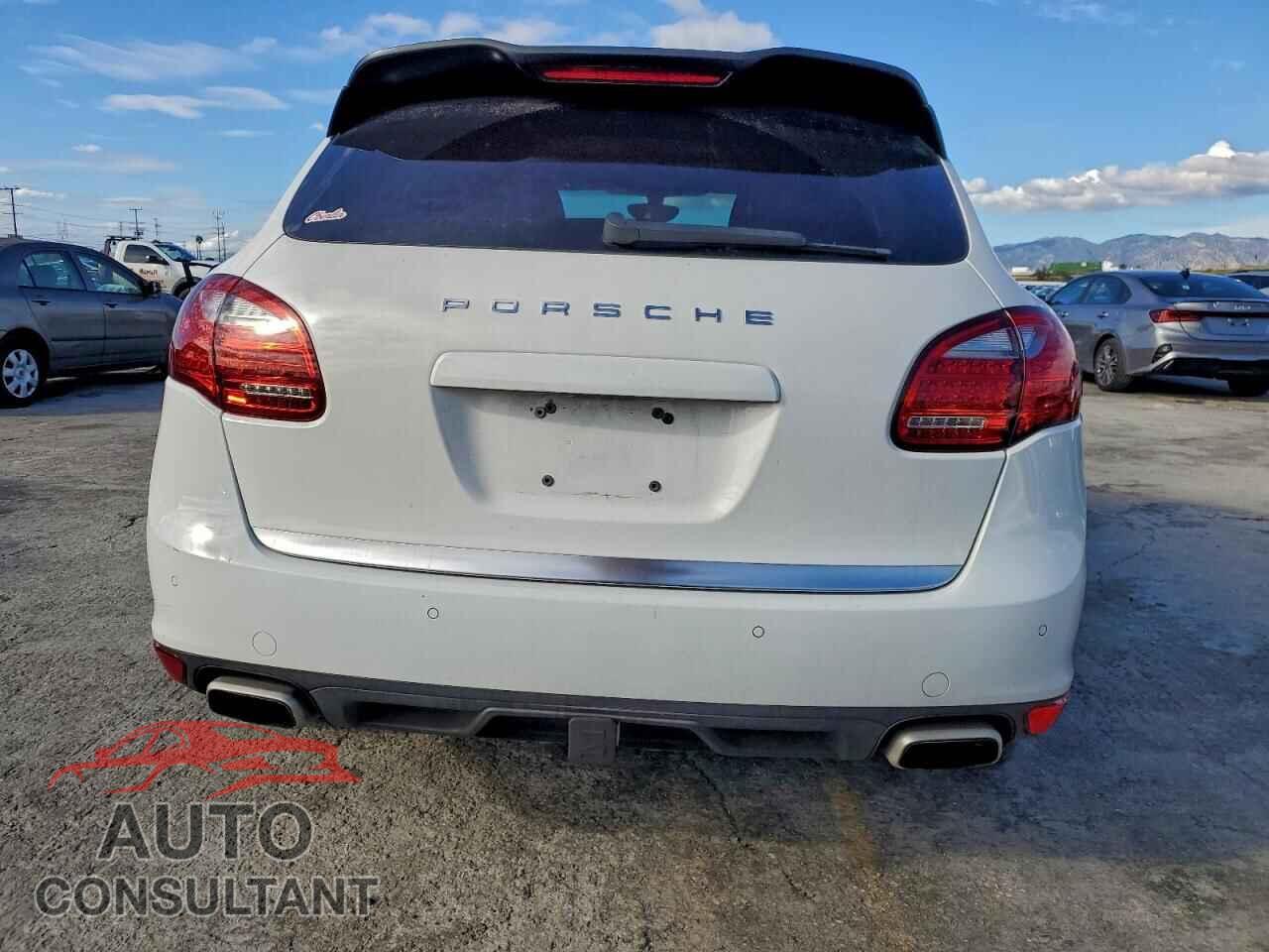 PORSCHE CAYENNE 2013 - WP1AA2A20DLA03223