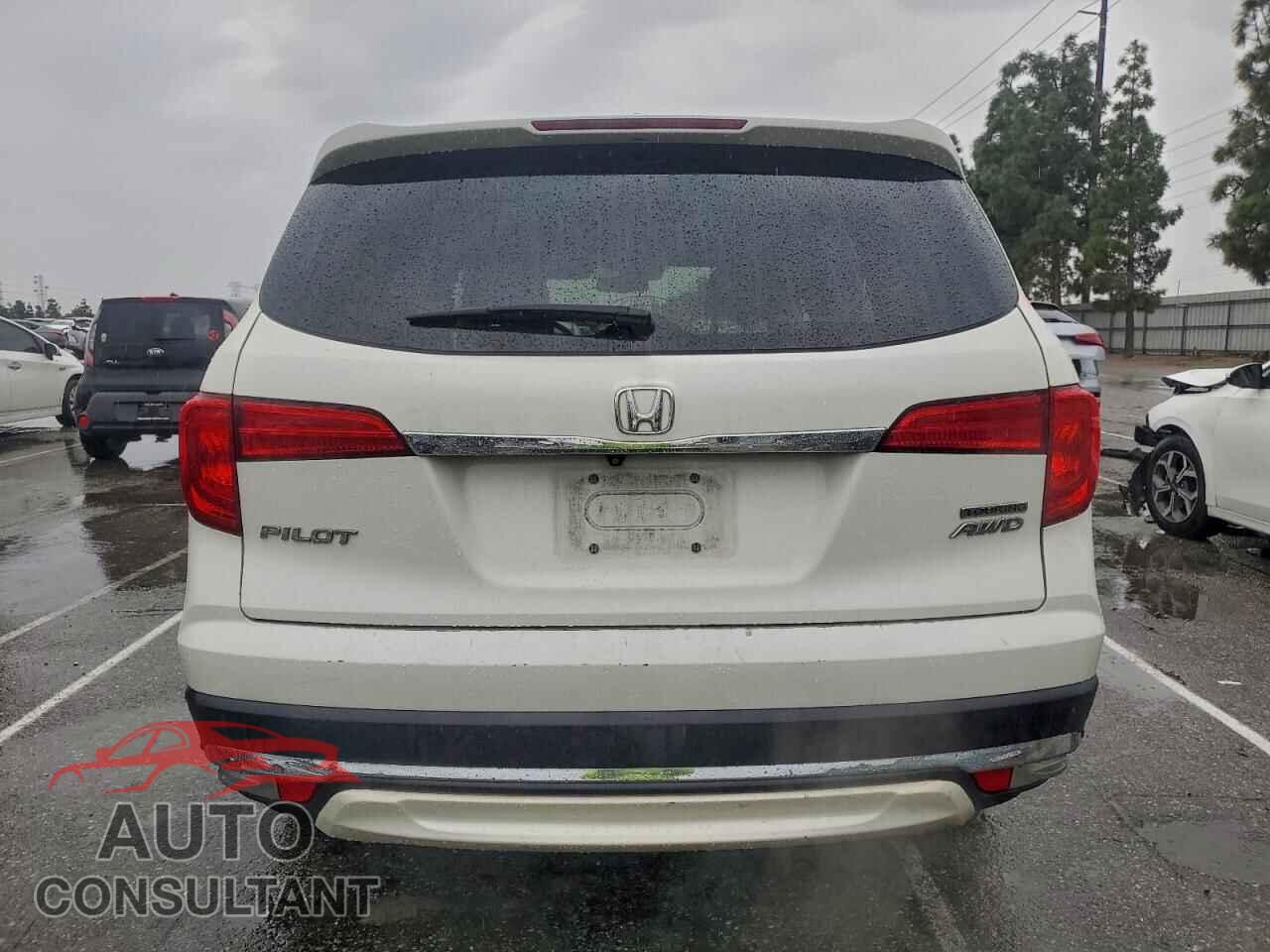 HONDA PILOT 2017 - 5FNYF6H98HB054196