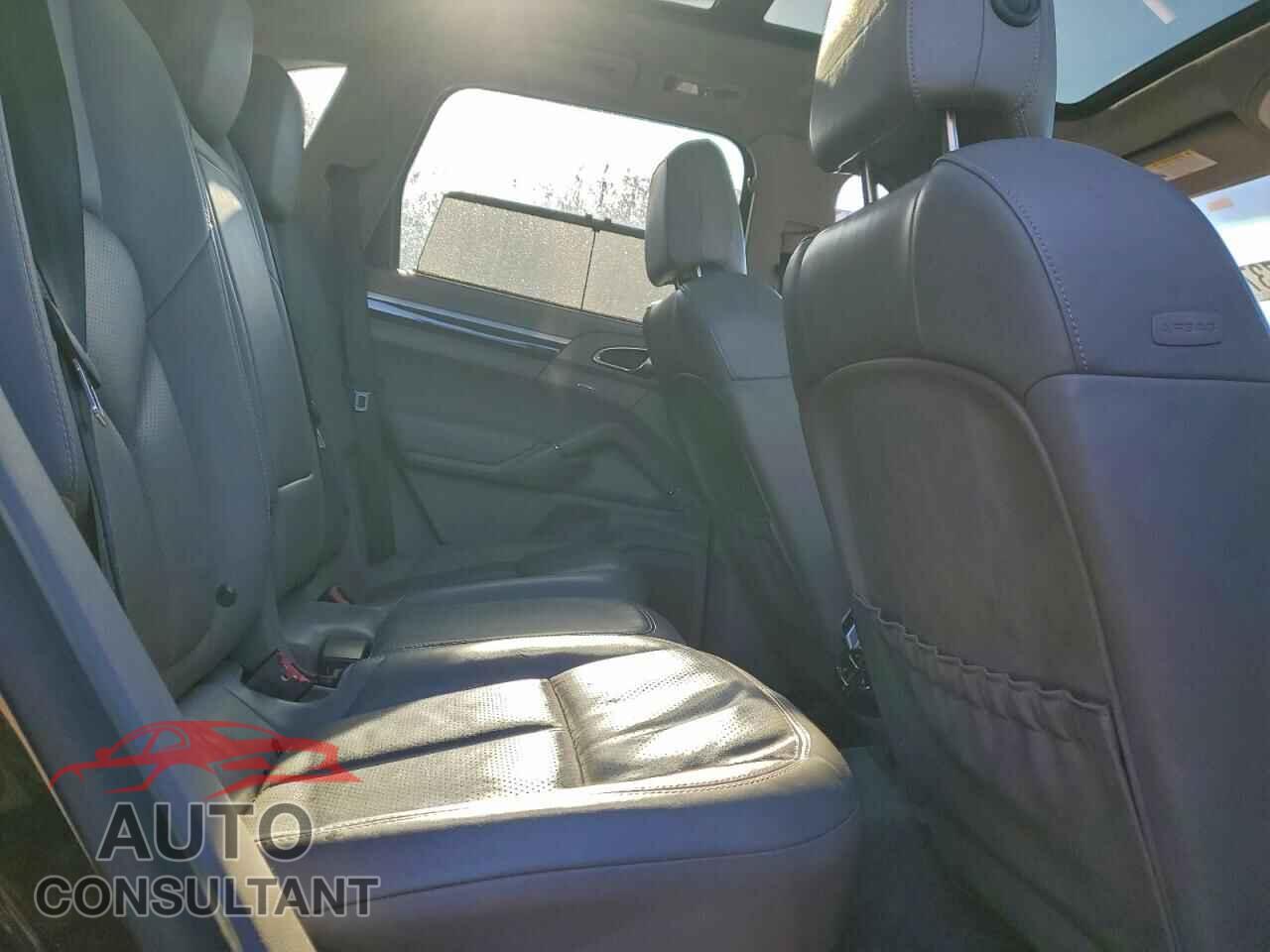 PORSCHE CAYENNE 2013 - WP1AA2A26DLA05414