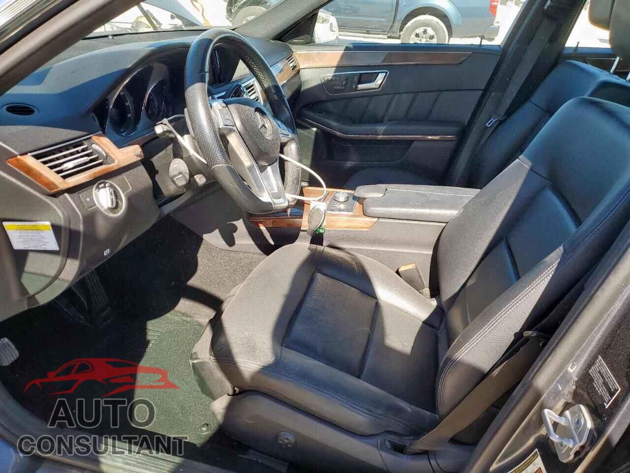 MERCEDES-BENZ E-CLASS 2013 - WDDHF5KBXDA728749