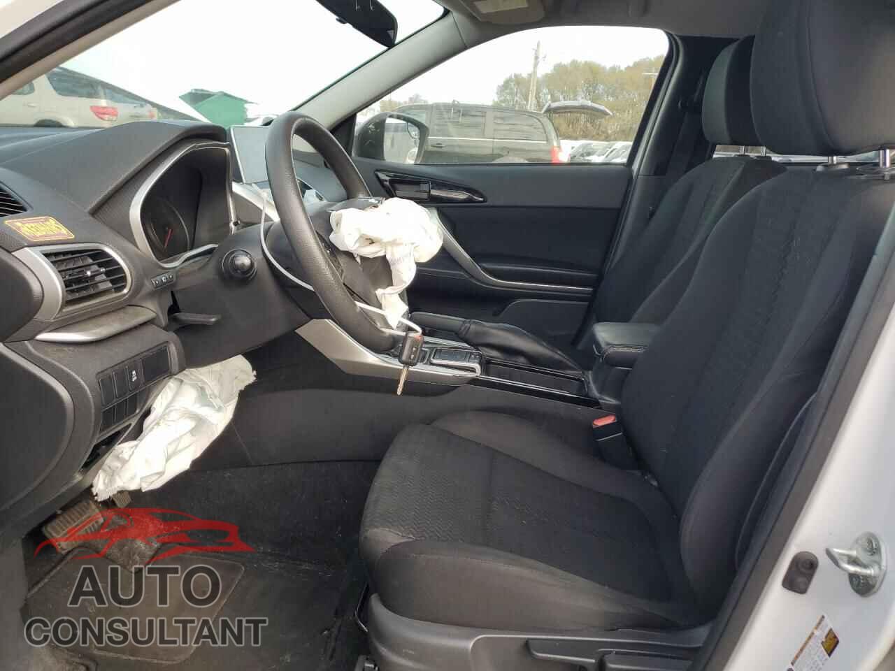MITSUBISHI ECLIPSE 2018 - JA4AT4AAXJZ048008