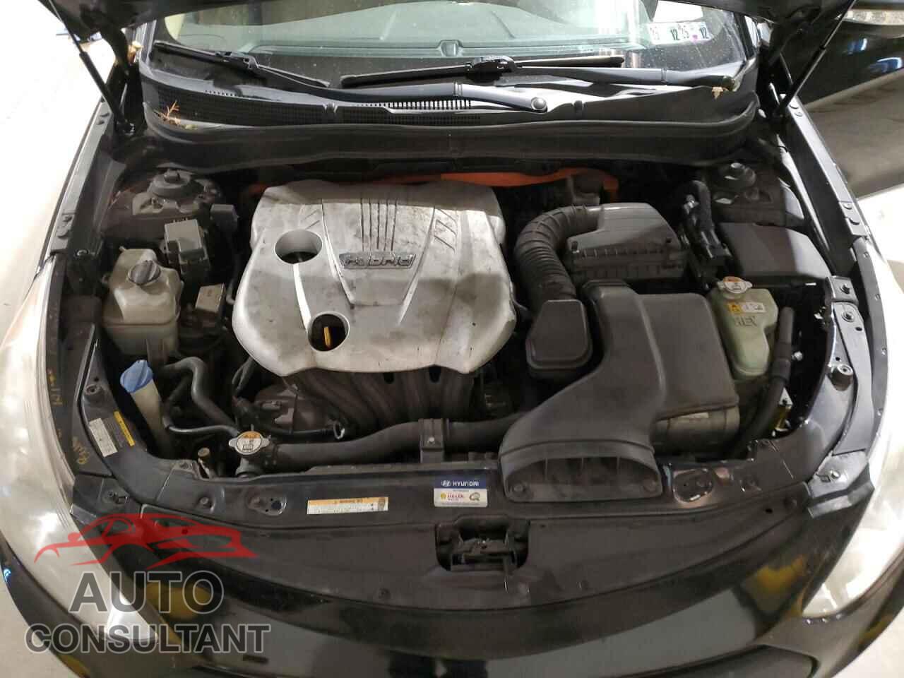 HYUNDAI SONATA 2012 - KMHEC4A47CA060244