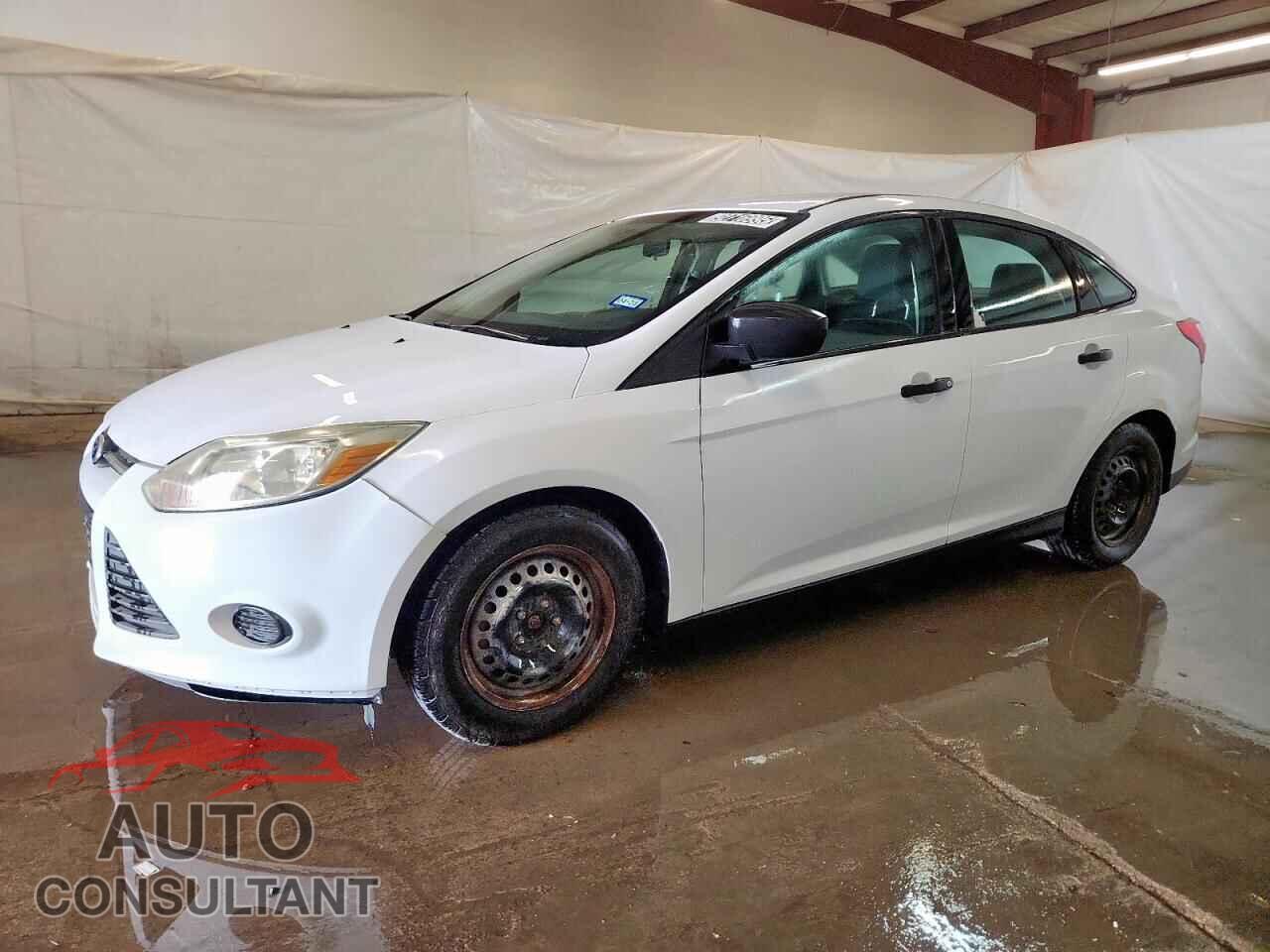 FORD FOCUS 2013 - 1FADP3E24DL313099