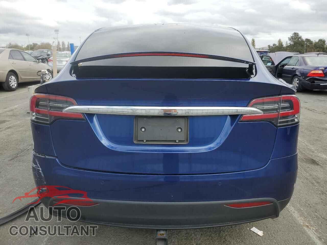 TESLA MODEL X 2016 - 5YJXCAE23GF002780