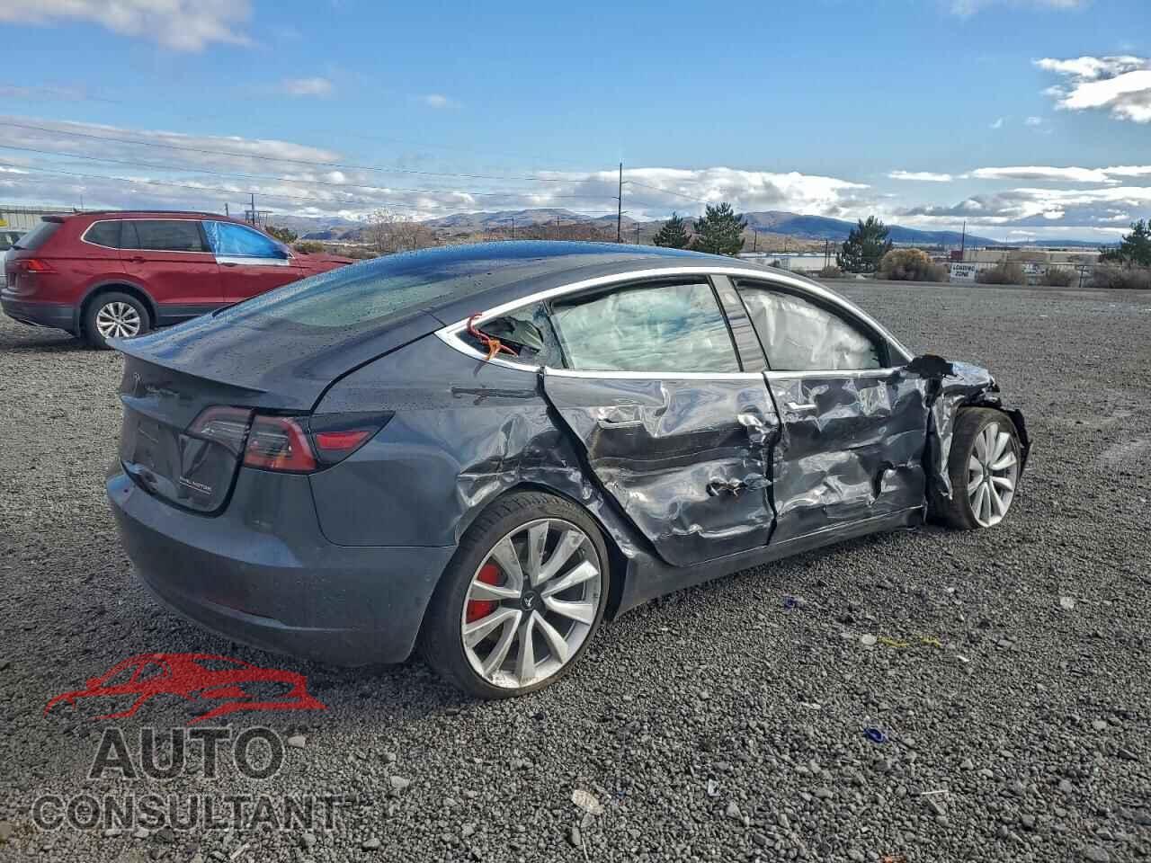 TESLA MODEL 3 2018 - 5YJ3E1EB2JF056264
