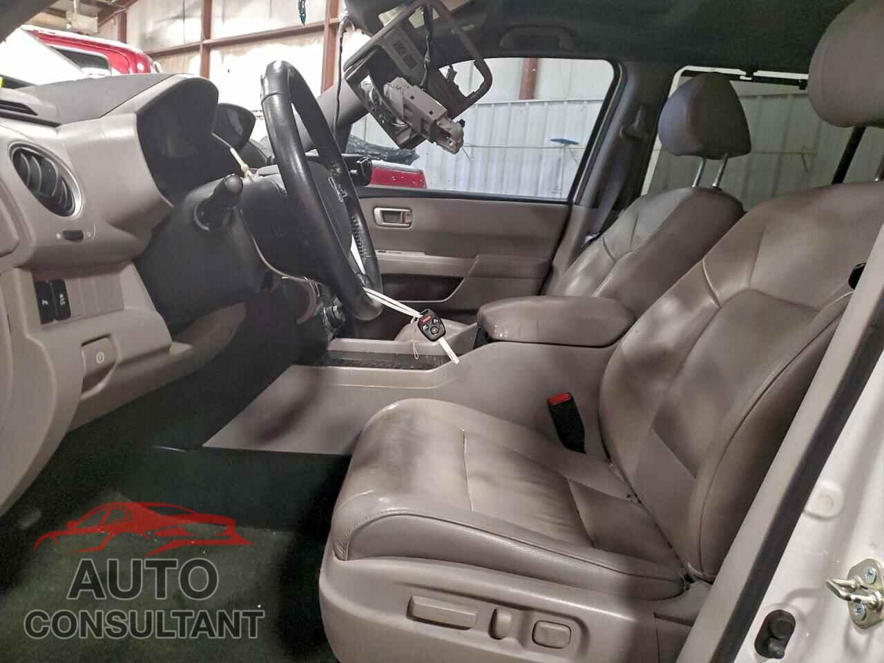 HONDA PILOT 2015 - 5FNYF4H98FB034662