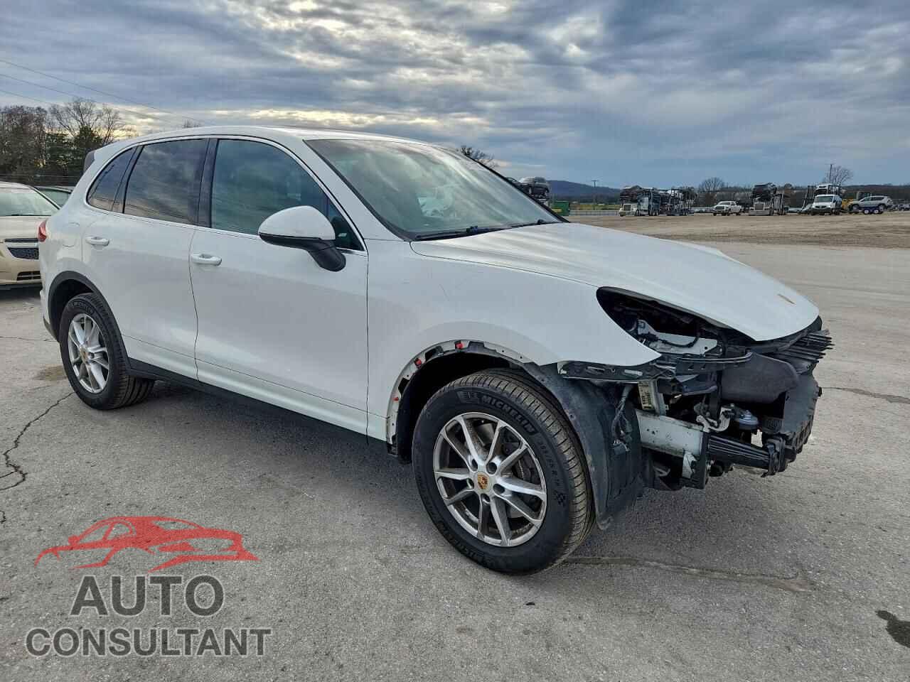 PORSCHE CAYENNE 2016 - WP1AA2A22GKA15531